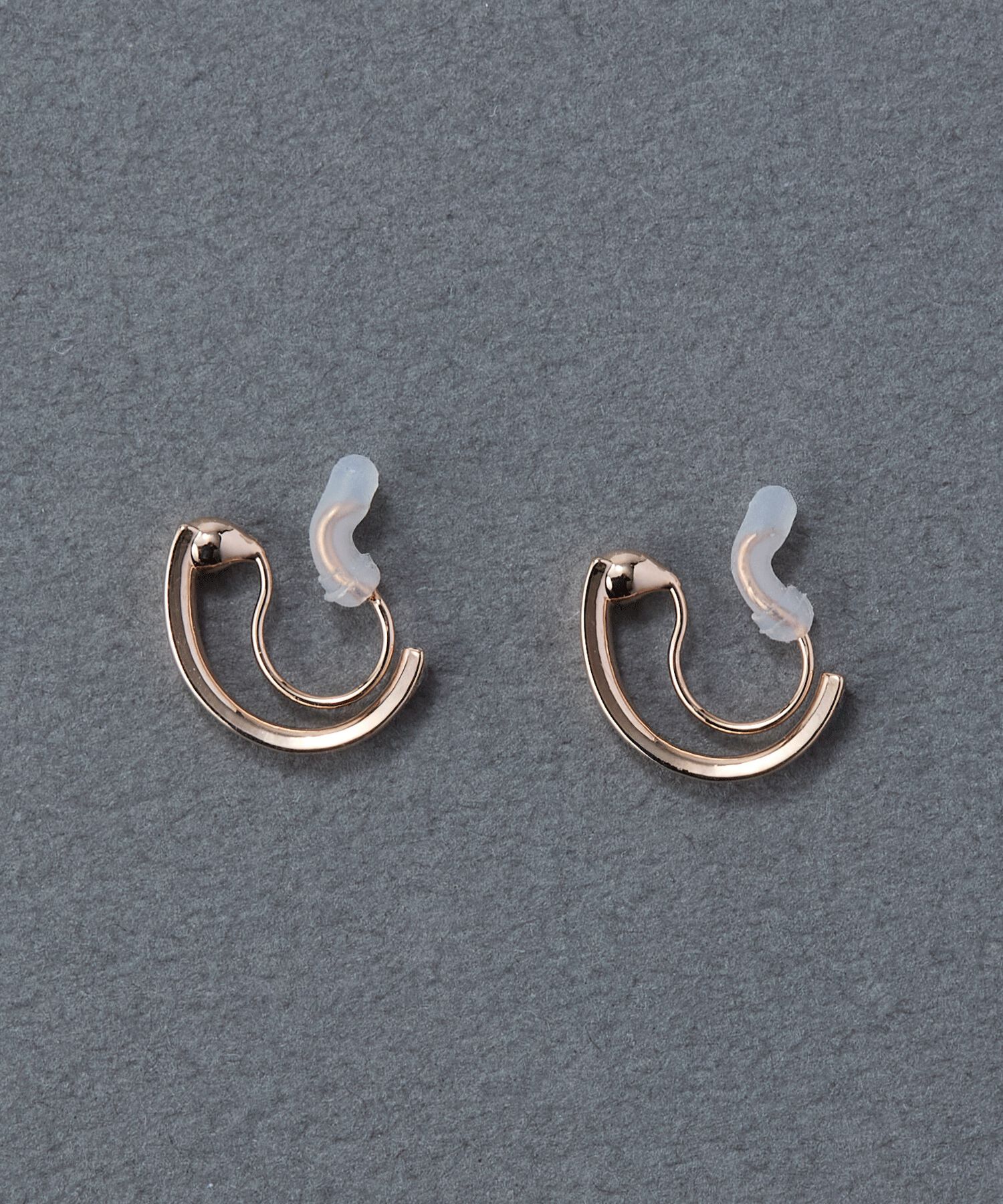 Phoebe「【痛くないシリーズ/金属アレルギー対応】モーションフープライトフィットイヤリング」|イヤリング|