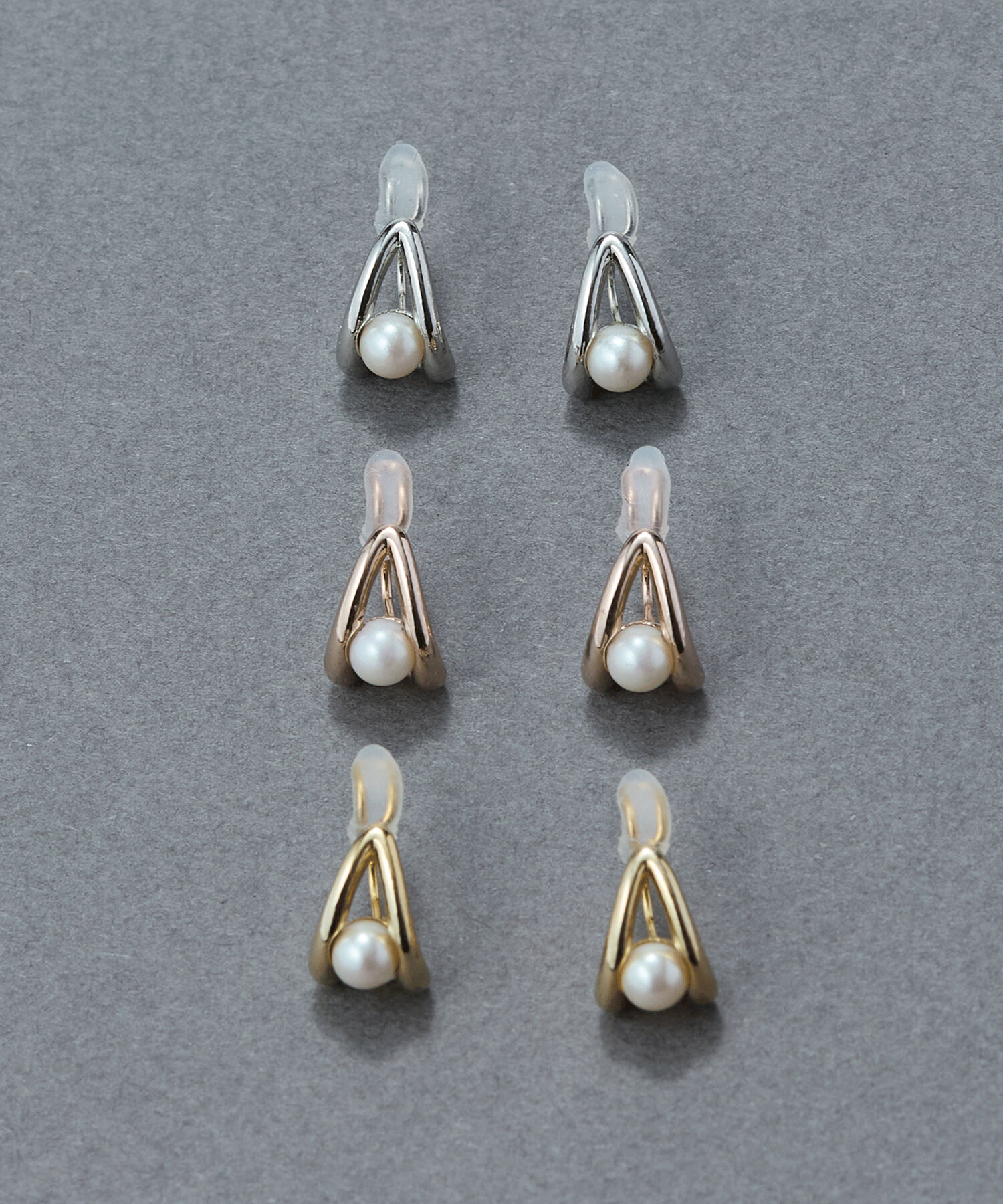 Phoebe「【痛くないシリーズ/金属アレルギー対応】ドロップパールライトフィットイヤリング　シャンパンゴールド」|イヤリング|