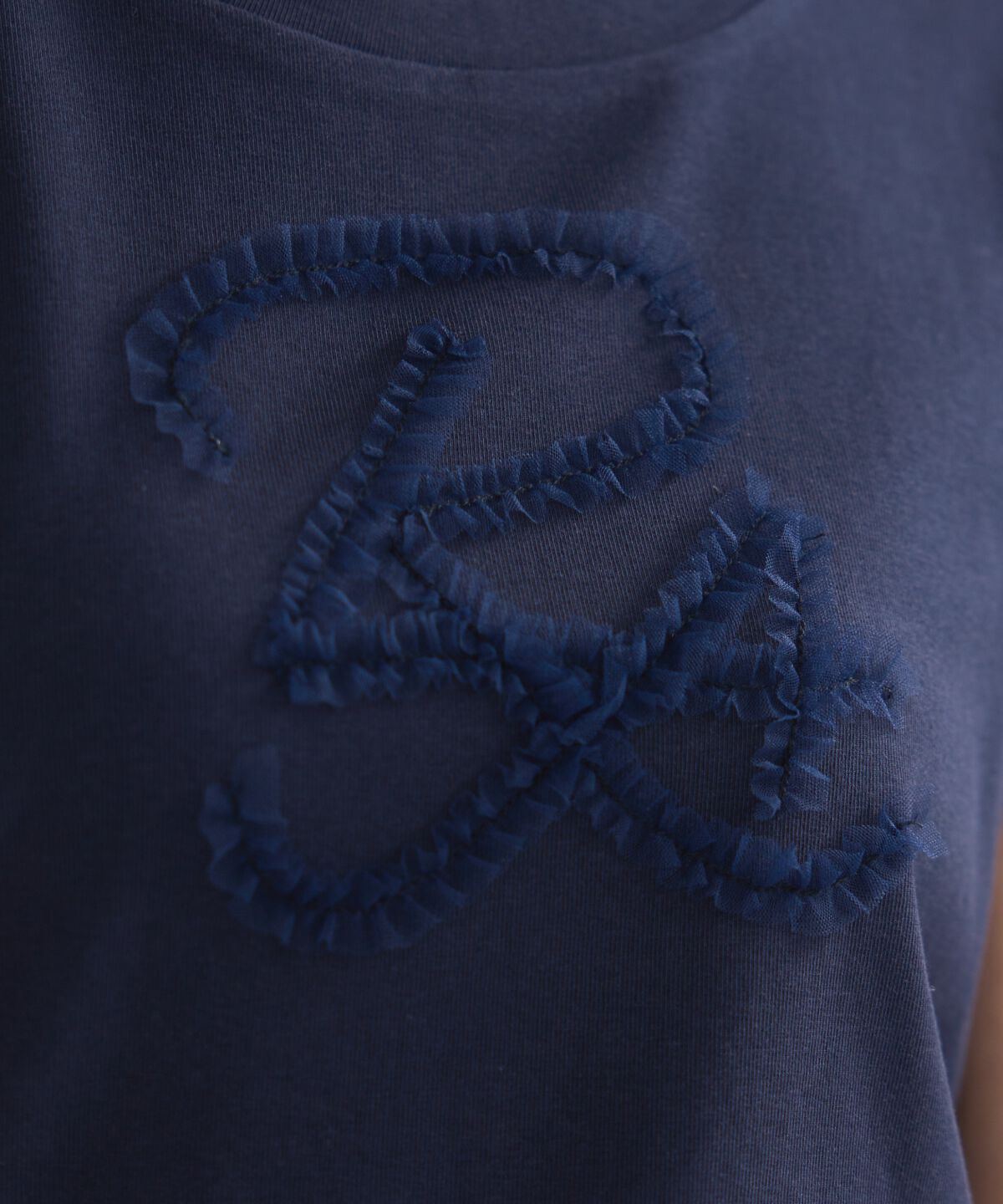 REDYAZEL「チュールフリルRAロゴTシャツ」|Tシャツ・カットソー|