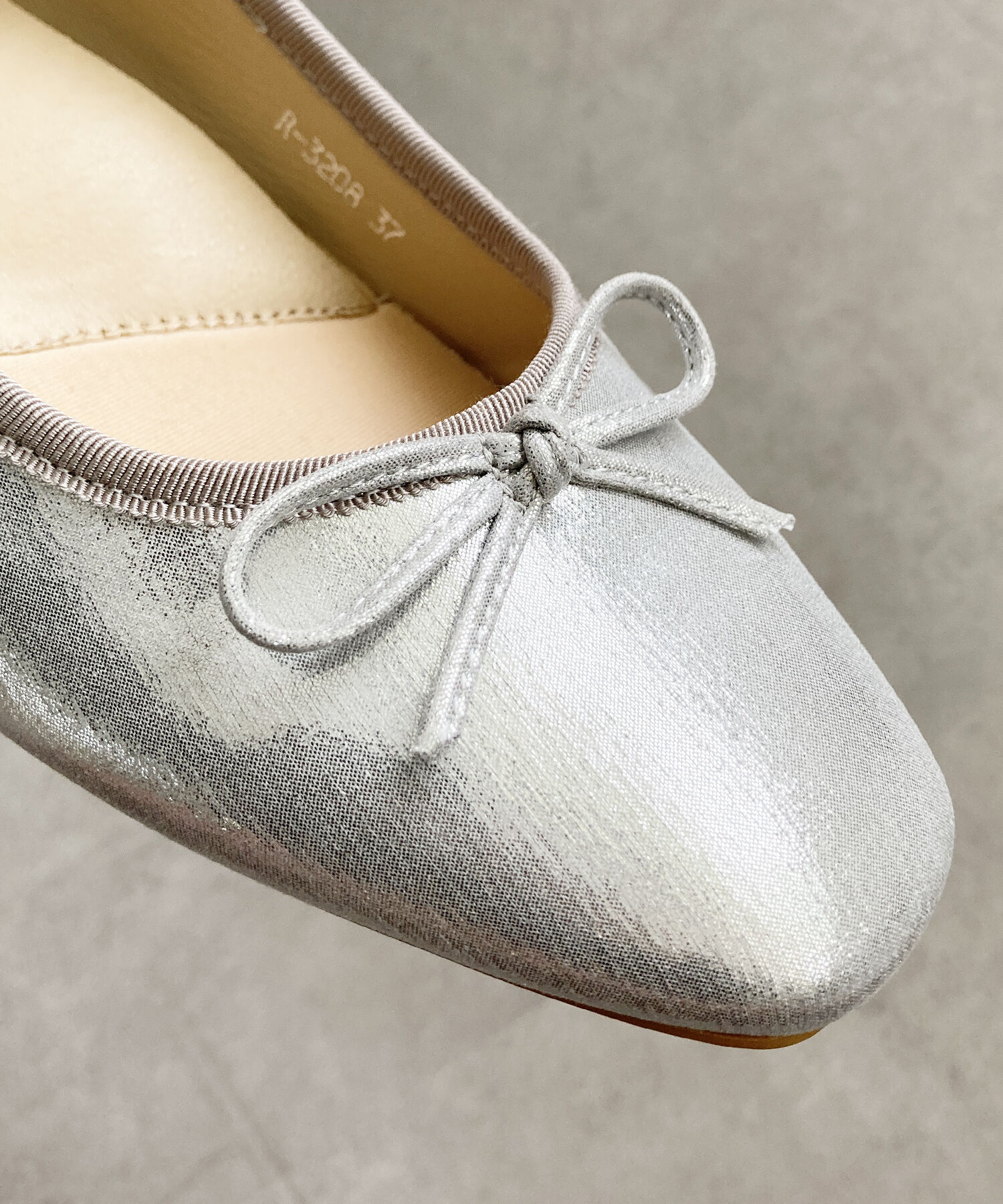 ORiental TRaffic「【跳べるパンプス/シリーズ累計１５０万足突破】 バレエシューズ /R-3208 厚手クッション フラット」|パンプス|