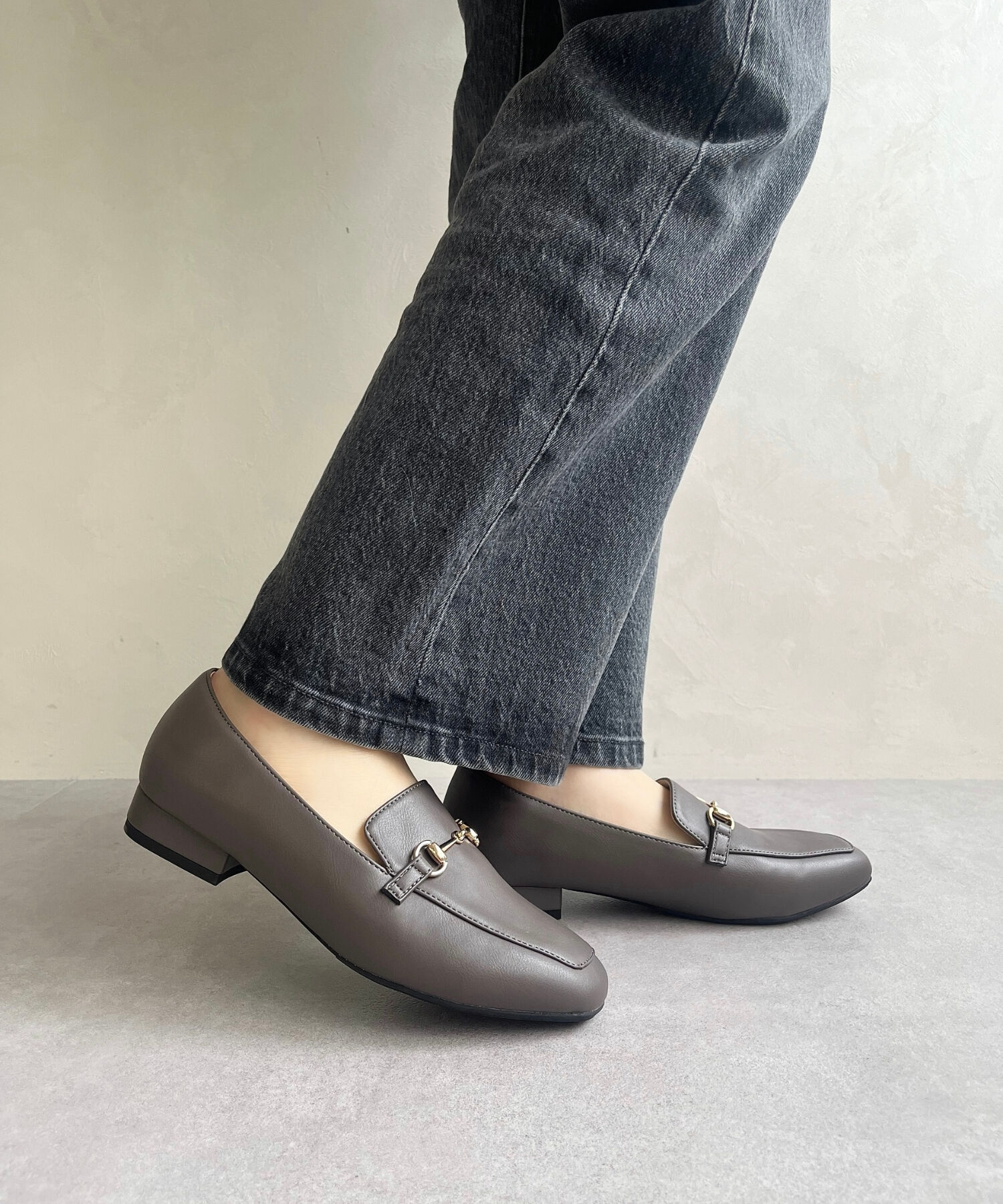 ORiental TRaffic「【跳べるパンプス/シリーズ累計１５０万足突破】スクエアトゥビットモチーフ  ローファー /R-3210」|パンプス|