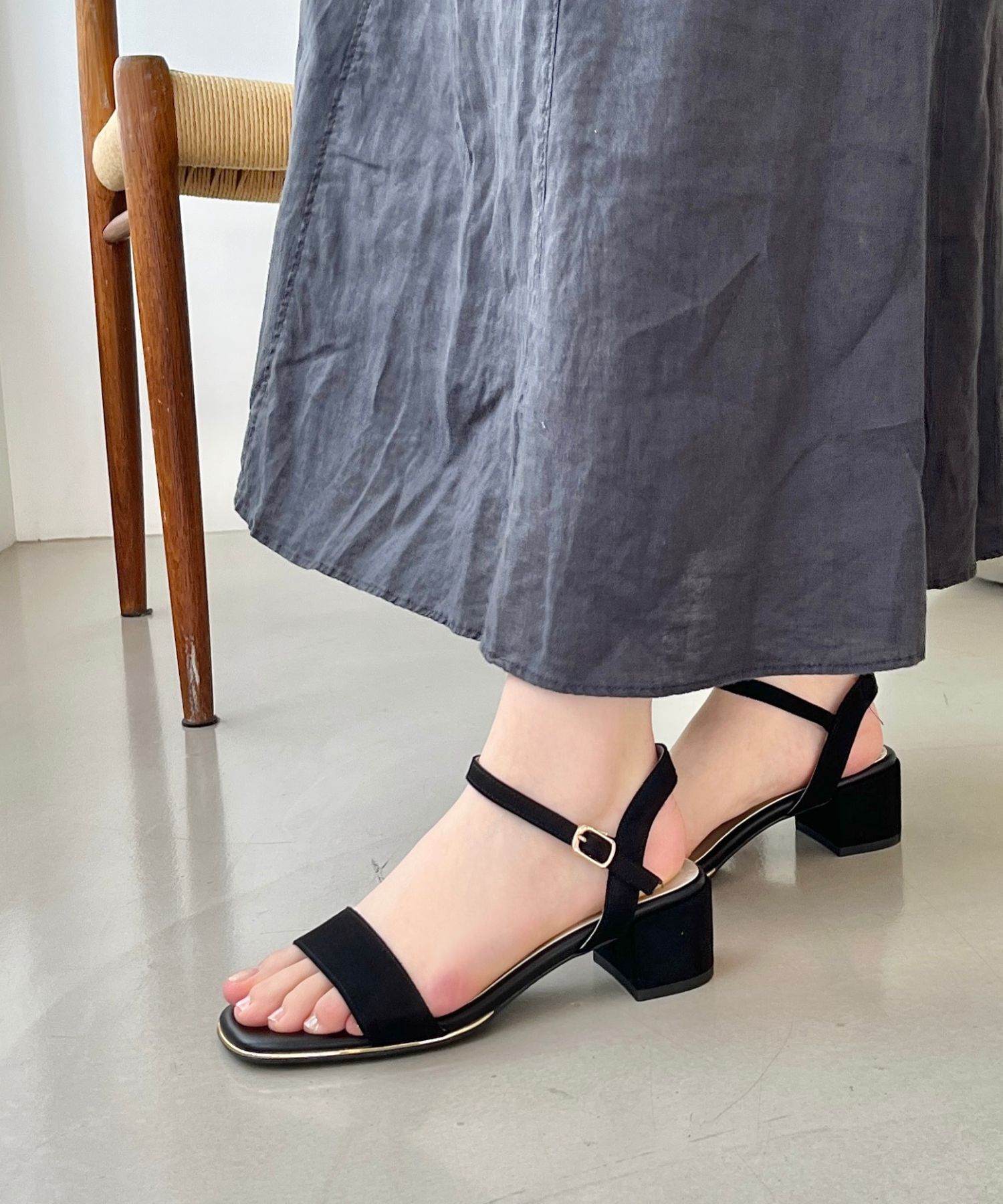 ORiental TRaffic「【アウトレット価格】メタリックライン ミドルヒール サンダル /31209 シンプル 」|サンダル|