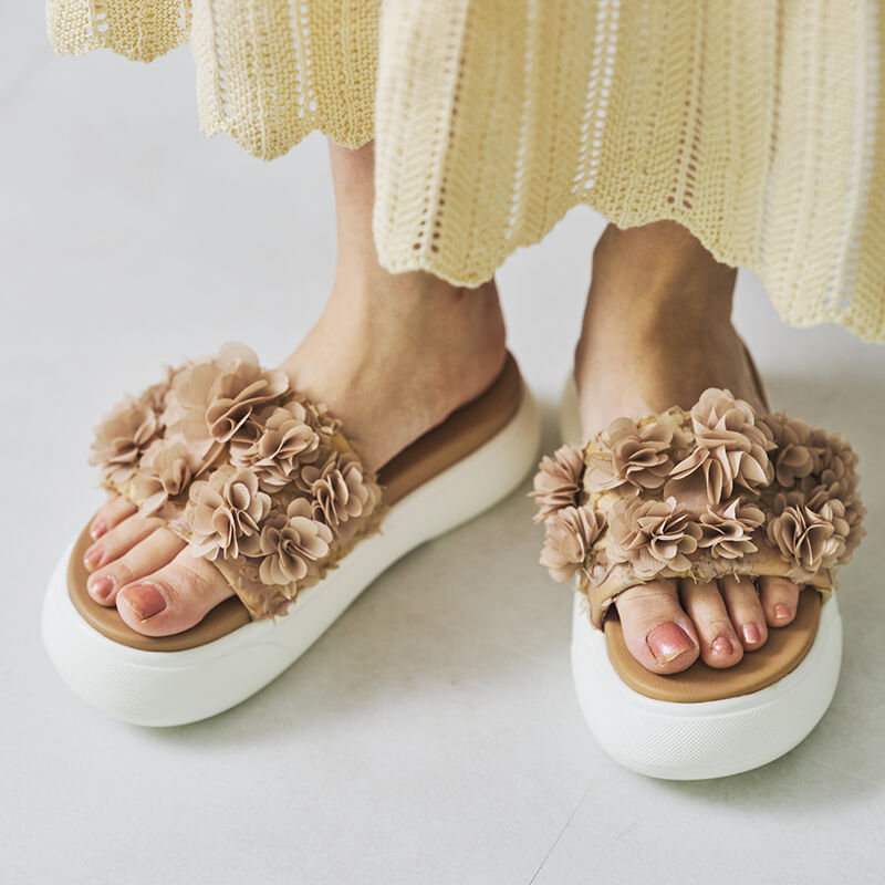 ORiental TRaffic「【アウトレット価格】厚底ホワイトソールフラワーサンダル/31258」|サンダル|