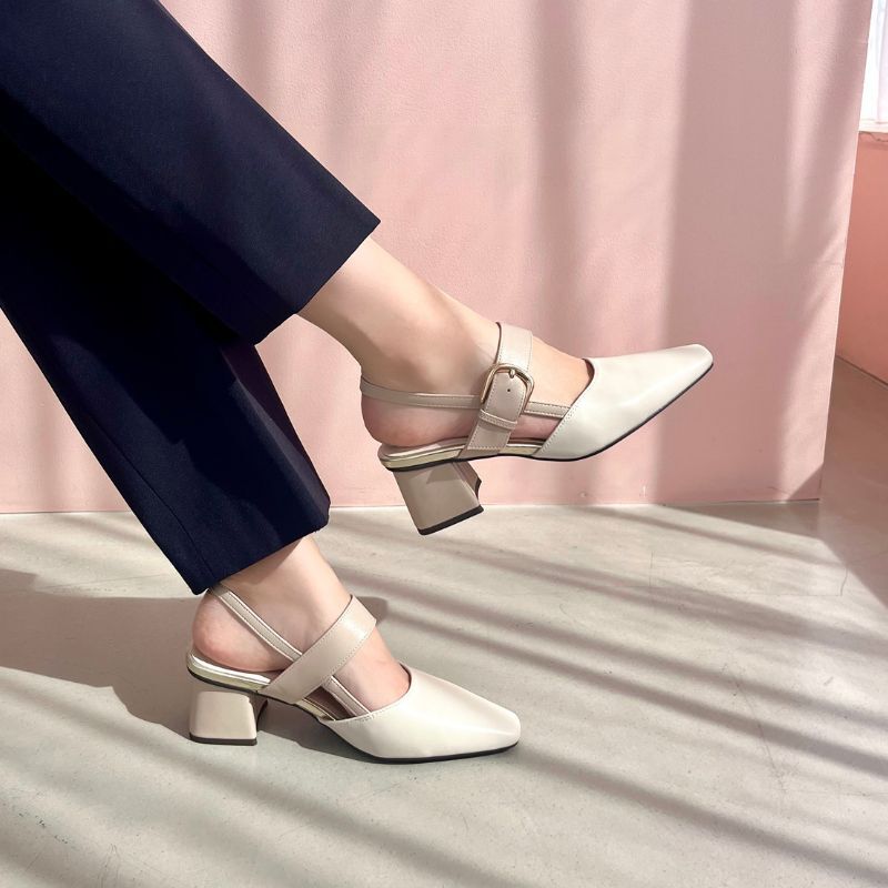 ORiental TRaffic「【トレンド】変形ヒールバックストラップパンプス/41101 パンプス 人気 売れてる スクエアトゥ」|サンダル|BEIGE