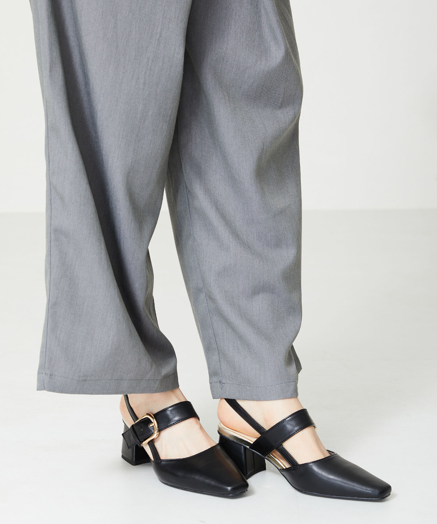 ORiental TRaffic「【トレンド】変形ヒールバックストラップパンプス/41101 パンプス 人気 売れてる スクエアトゥ」|サンダル|