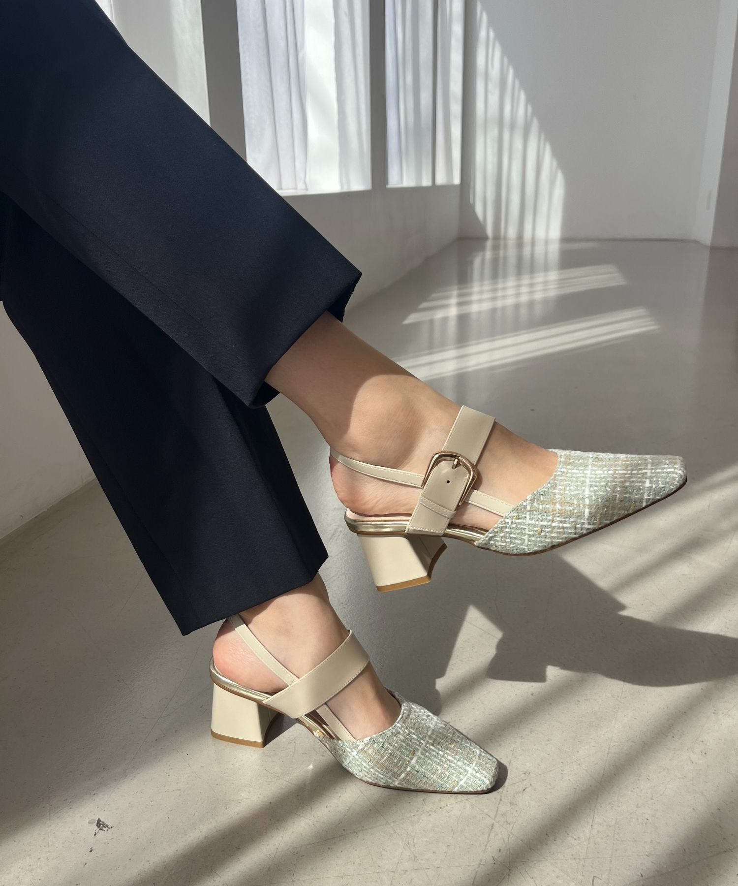 ORiental TRaffic「【トレンド】変形ヒールバックストラップパンプス/41101 パンプス 人気 売れてる スクエアトゥ」|サンダル|