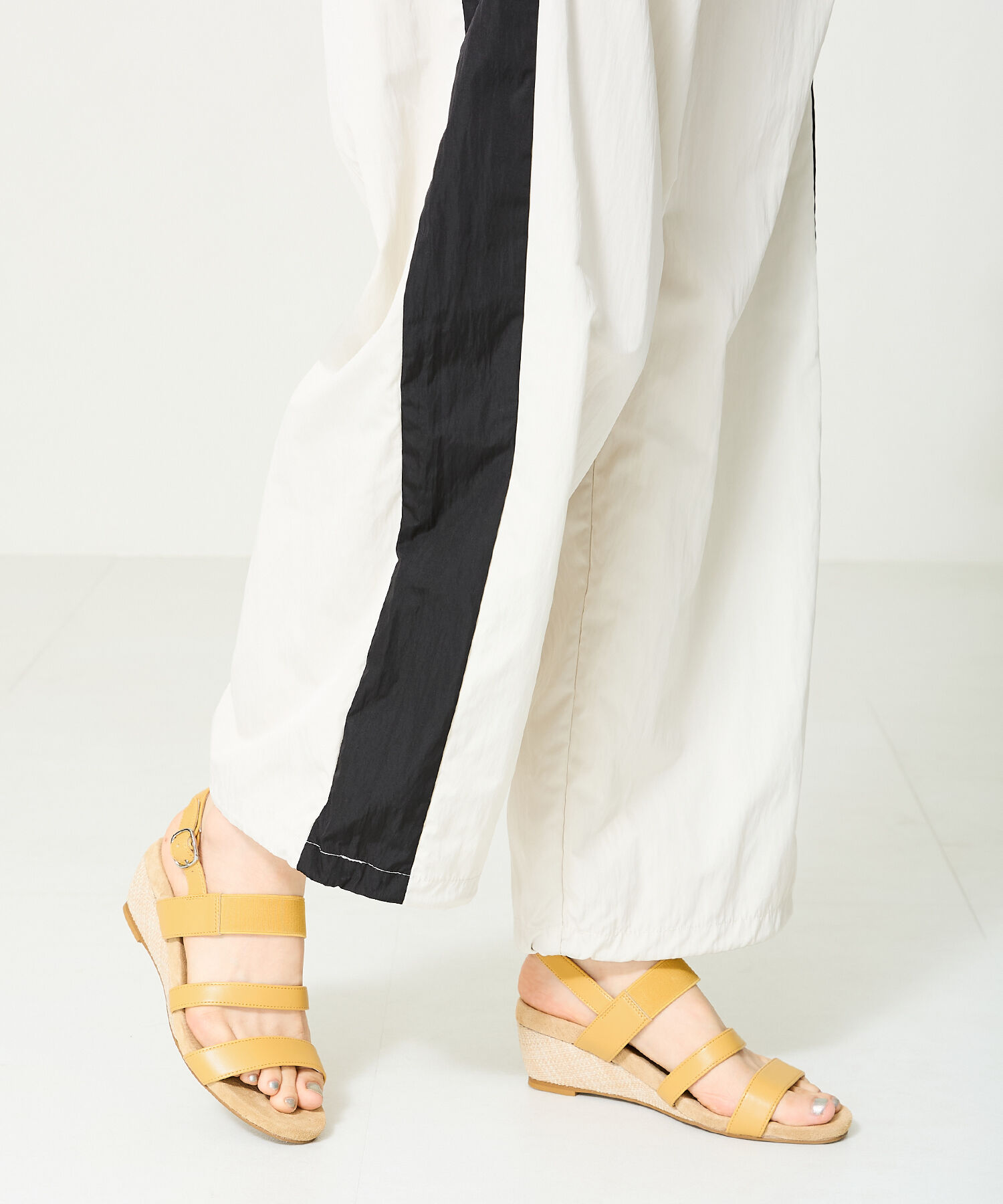 WA Oriental TRaffic「ゴムベルトウエッジサンダル/42205」|サンダル|YELLOW