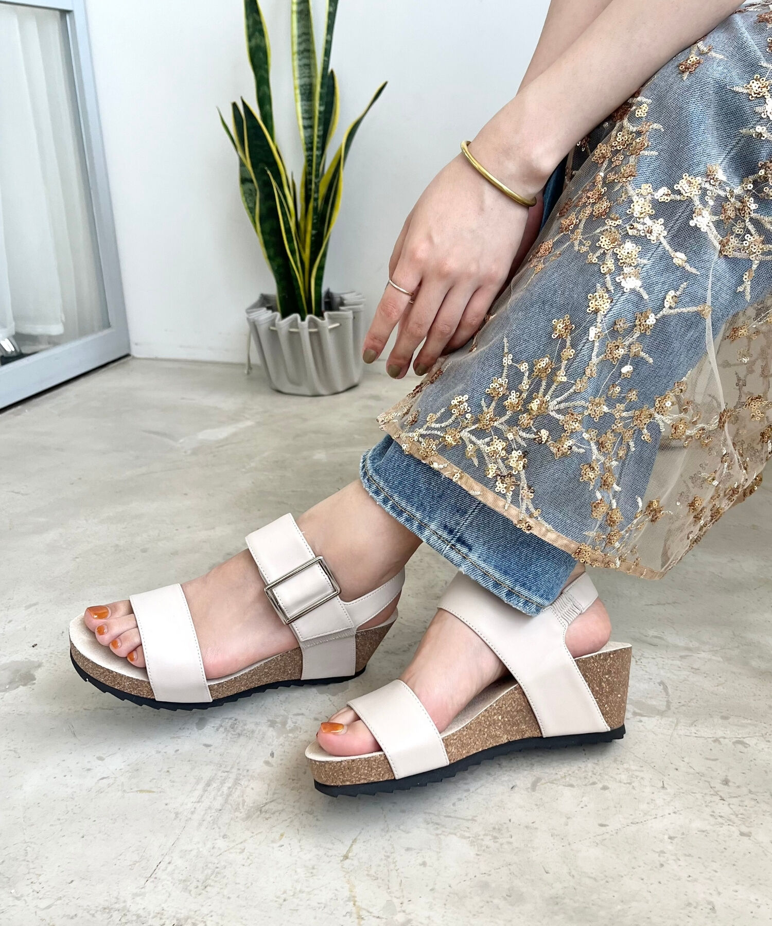 WA Oriental TRaffic「【アウトレット価格】バックルストラップサンダル/42206」|サンダル|