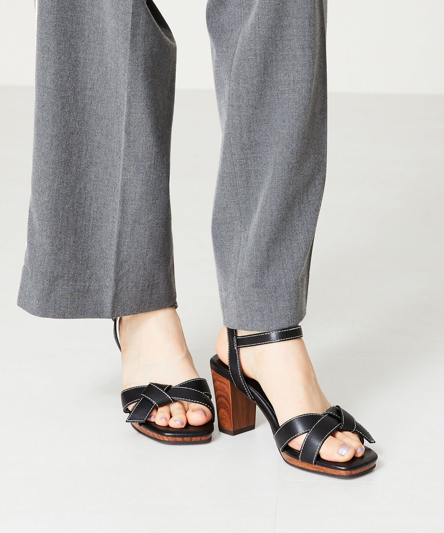 ORiental TRaffic「【アウトレット価格】ウッドヒールリボンサンダル/41221 サンダル トレンド　人気」|サンダル|