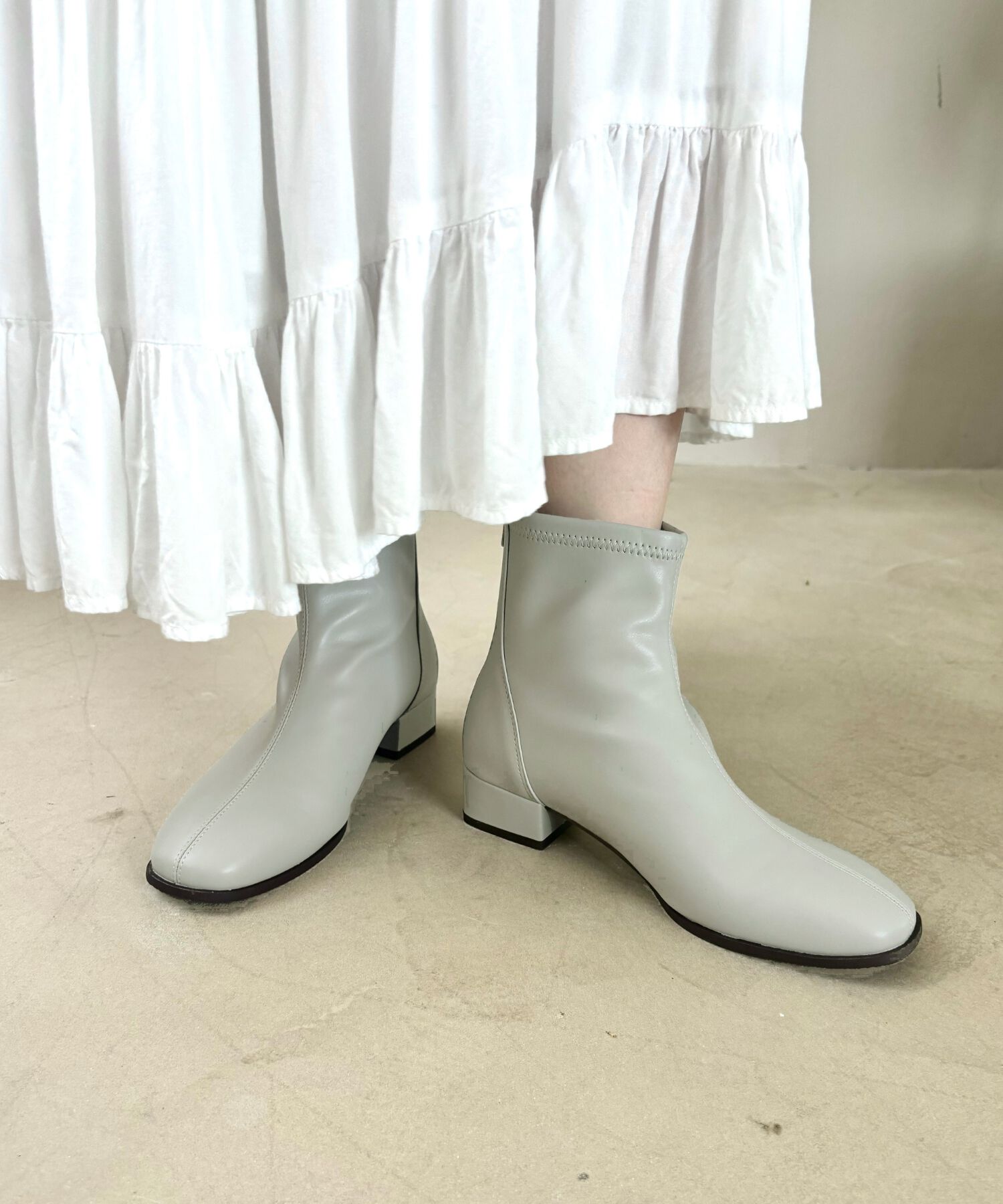 WA Oriental TRaffic「●2024秋冬新作●バックジップスクエアトゥストレッチブーツ/42403」|ショートブーツ|GREY