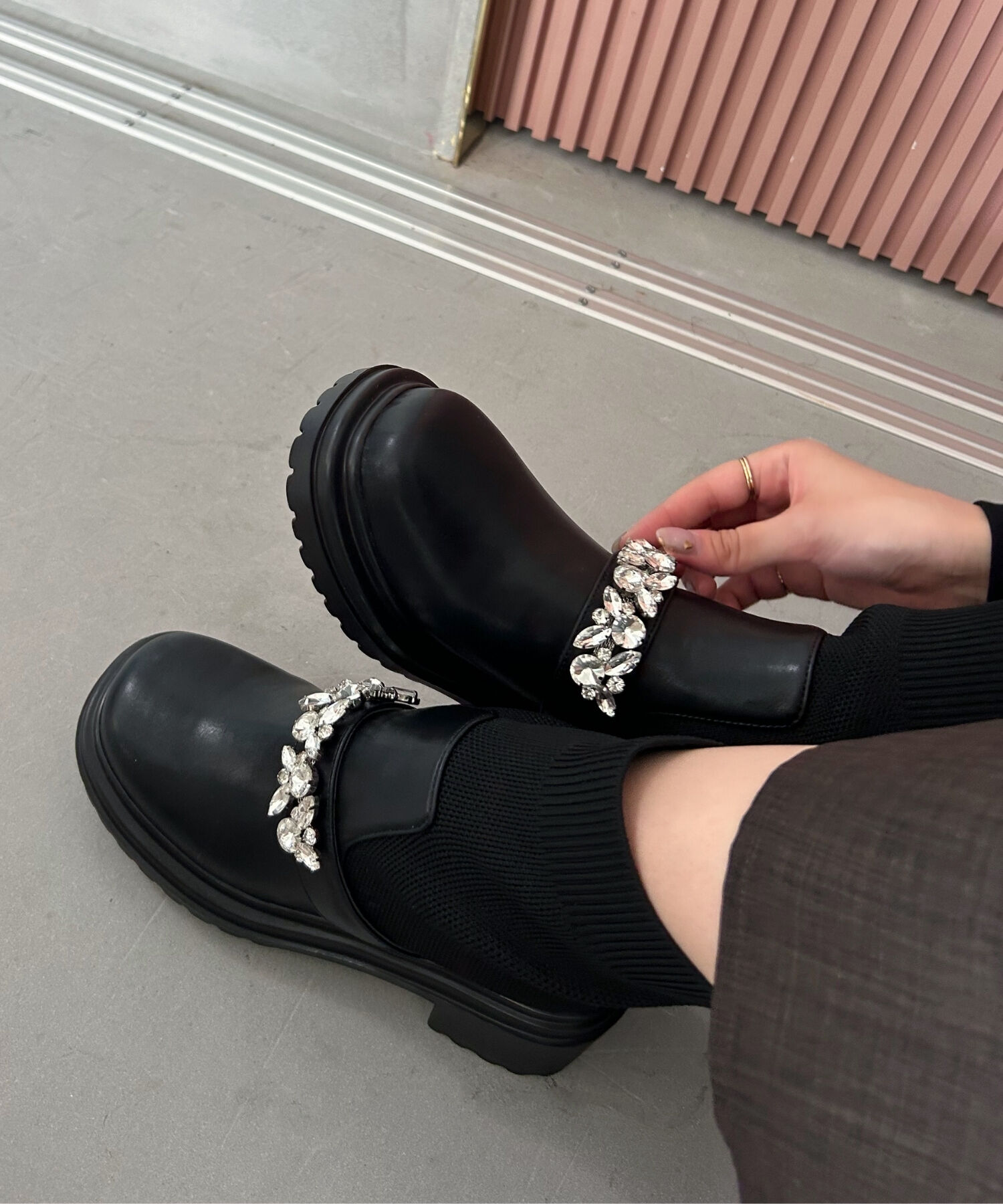 ORiental TRaffic「●2024秋冬新作●ビジューベルトニットドッキングブーツ/41415」|ショートブーツ|