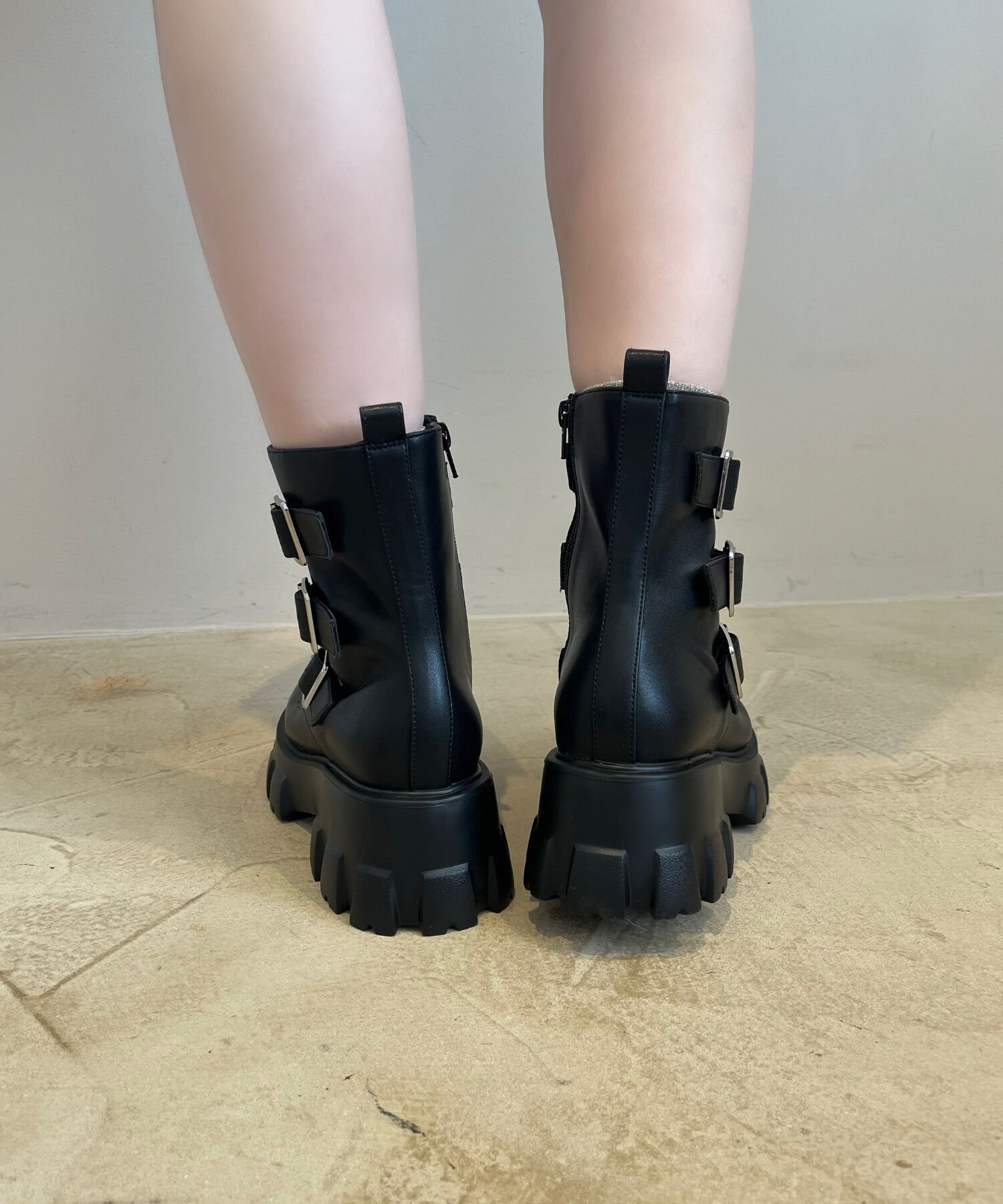 ORiental TRaffic「●2024秋冬新作●ジップデザインベルトバックルブーツ/41417」|ショートブーツ|