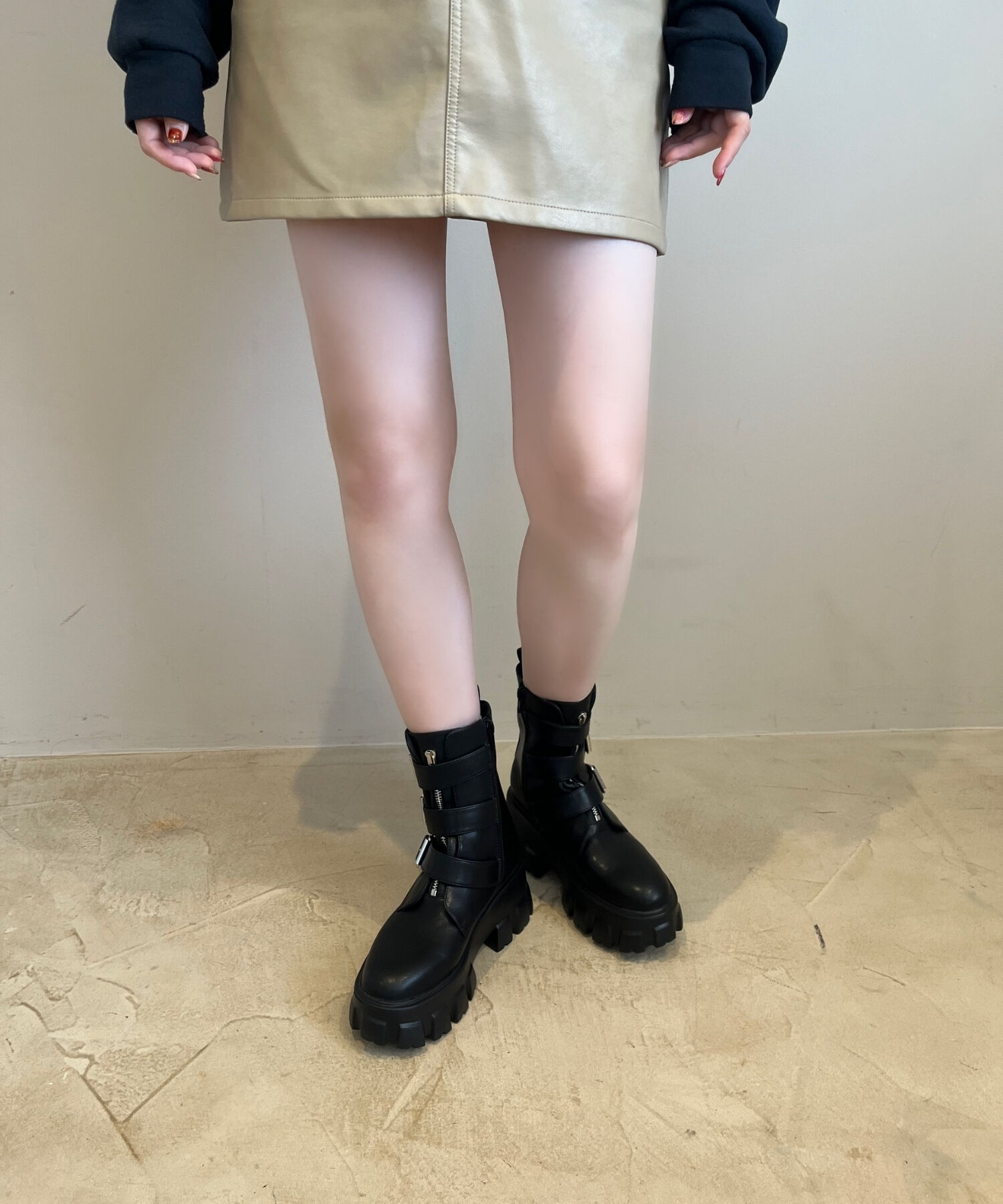 ORiental TRaffic「●2024秋冬新作●ジップデザインベルトバックルブーツ/41417」|ショートブーツ|