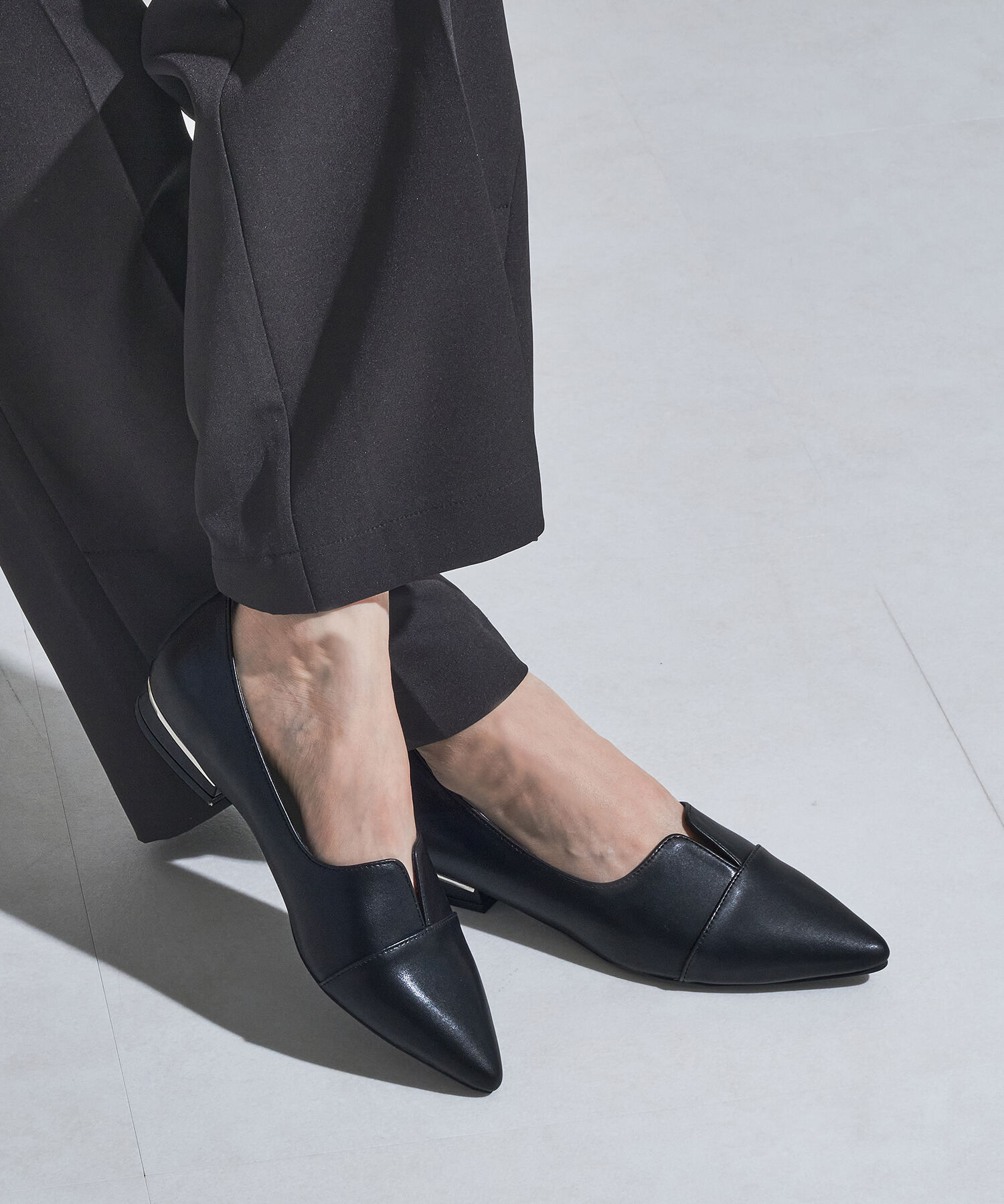 ORiental TRaffic「【WEB限定】メタリックライン フラット パンプス /45303 スリットパンプス 通勤靴」|パンプス|