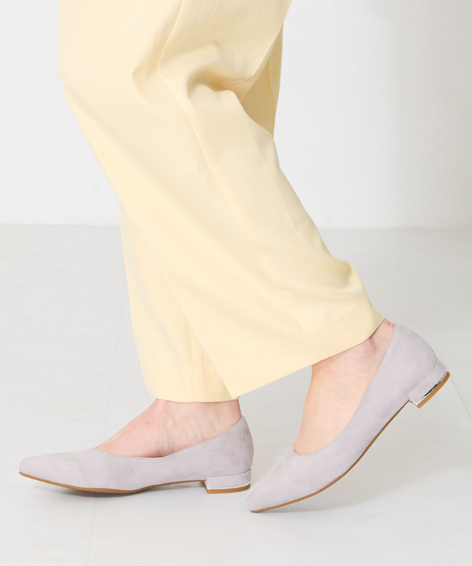 ORiental TRaffic「【跳べるパンプス/シリーズ累計１５０万足突破】メタリックライン フラット /R-3218 パンプス クッション」|パンプス|