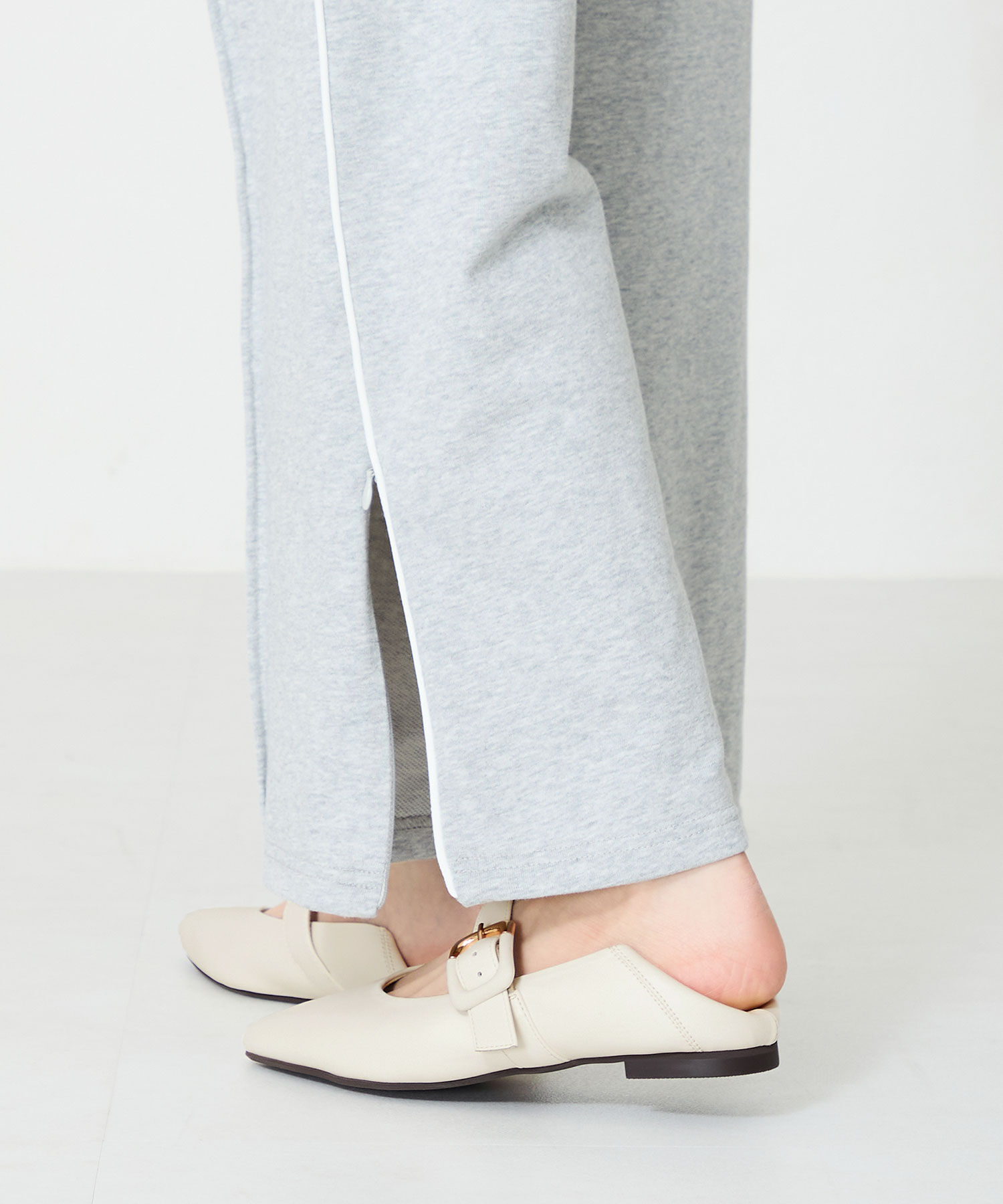 WA Oriental TRaffic「配色バックル柔らかフラットパンプス/52118 パンプス フィット クッション 人気 トレンド」|パンプス|