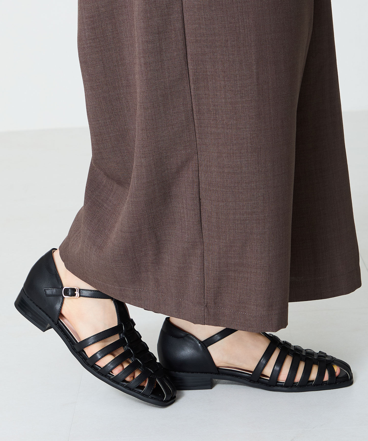 WA Oriental TRaffic「【トレンド】●2025春夏新作●ナローストラップグルカシューズ/52114 グルカサンダル フラット 人気」|サンダル|