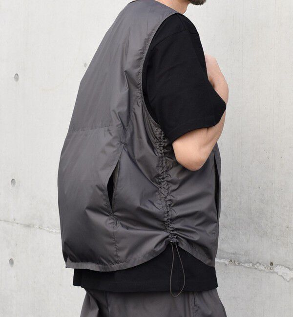 SHIPS any「SHIPS any:〈撥水加工〉DICROS スピンドル ゲーム ベスト(セットアップ対応)◇」|ダウンベスト・ベスト|ダークグレー