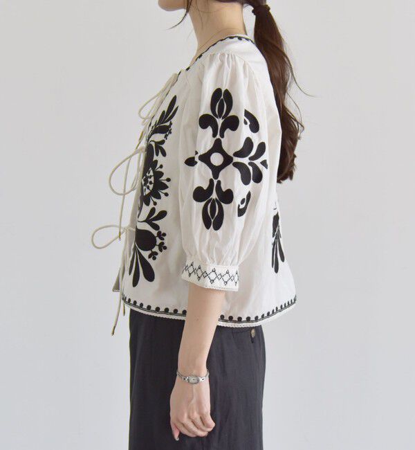 quaranciel「quaranciel:〈洗濯機可能〉エンブロイダリー スクエアネック ブラウス」|シャツ・ブラウス|
