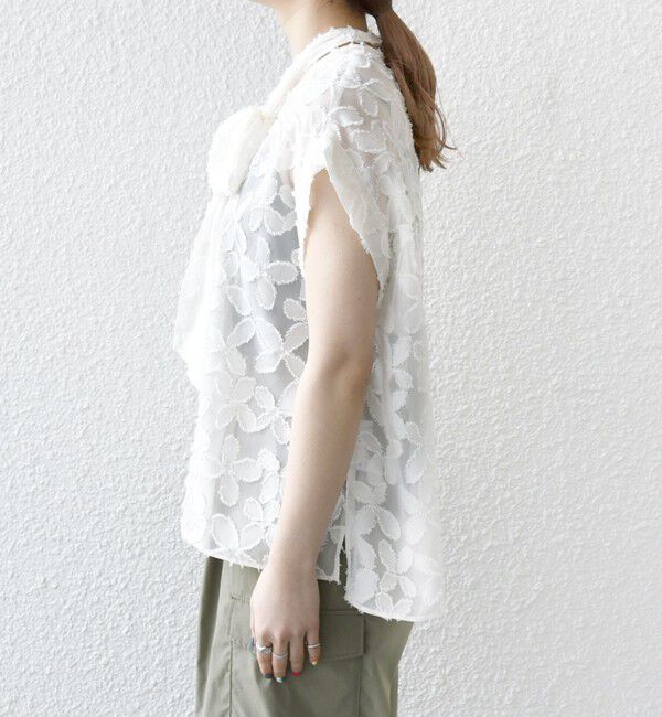 SHIPS any「SHIPS any:〈手洗い可能〉シアー フラワー ジャカード ボウタイ フレンチ ブラウス」|シャツ・ブラウス|