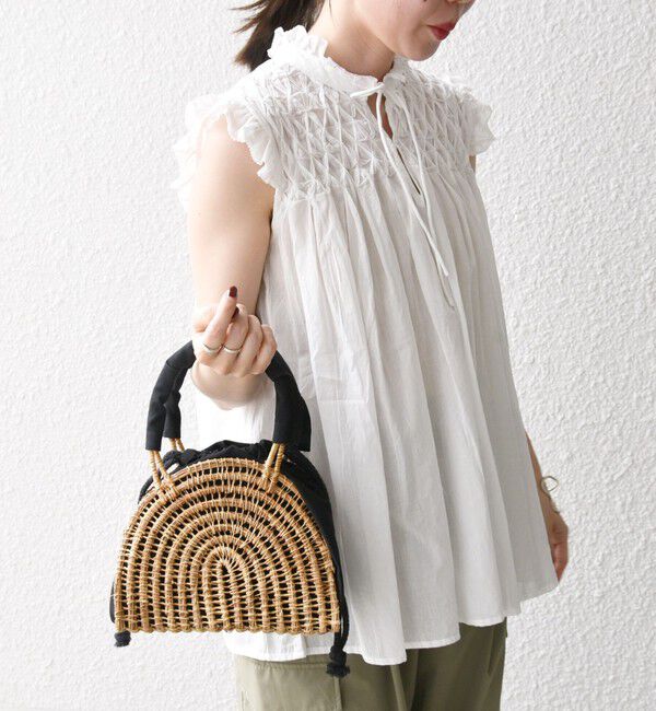 SHIPS any「SHIPS any:〈洗濯機可能〉ハンドスモッキング コットン フリル スタンドカラー ブラウス」|シャツ・ブラウス|