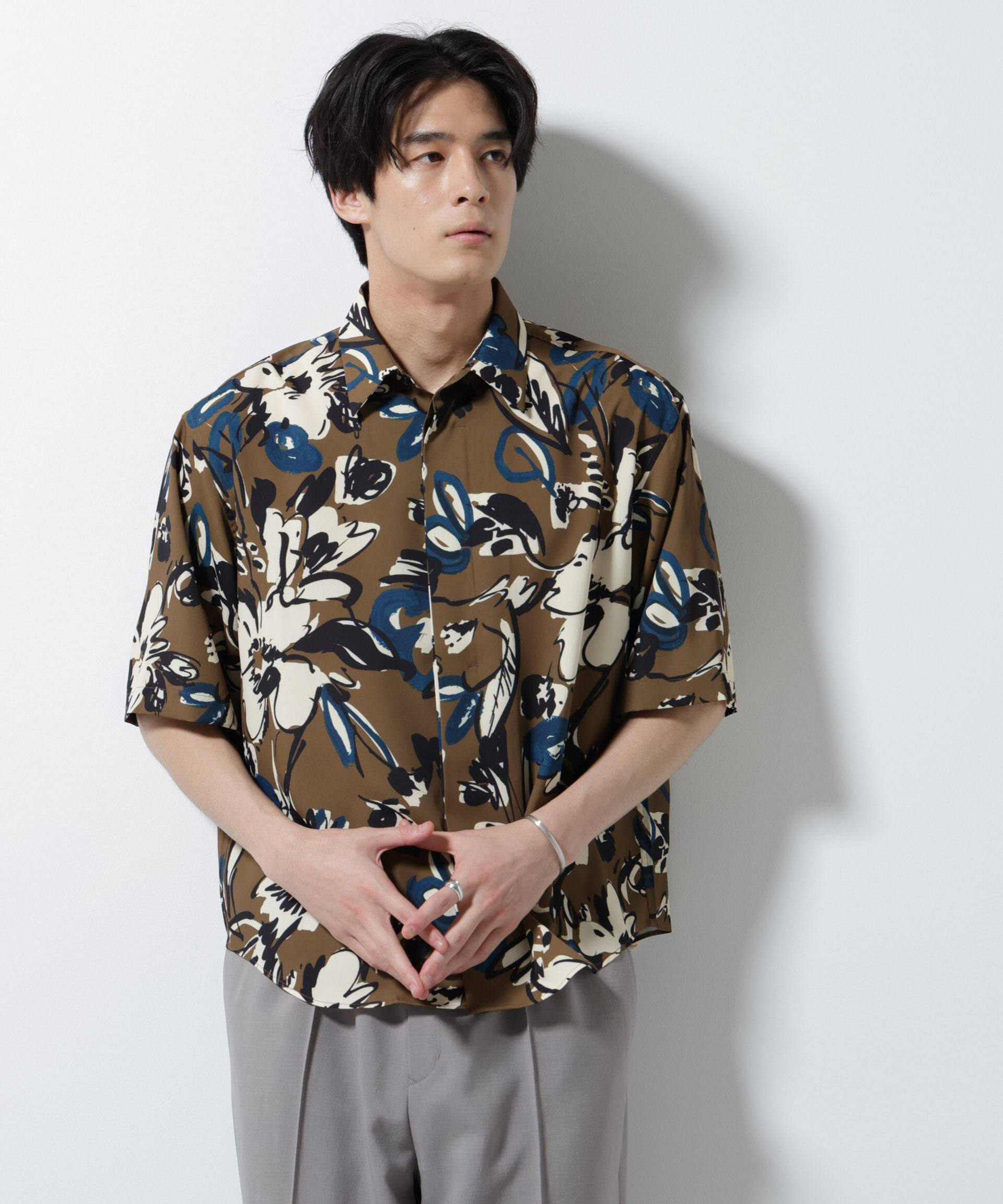 nano･universe「総柄プリントシャツ」|シャツ・ブラウス|ブラウン