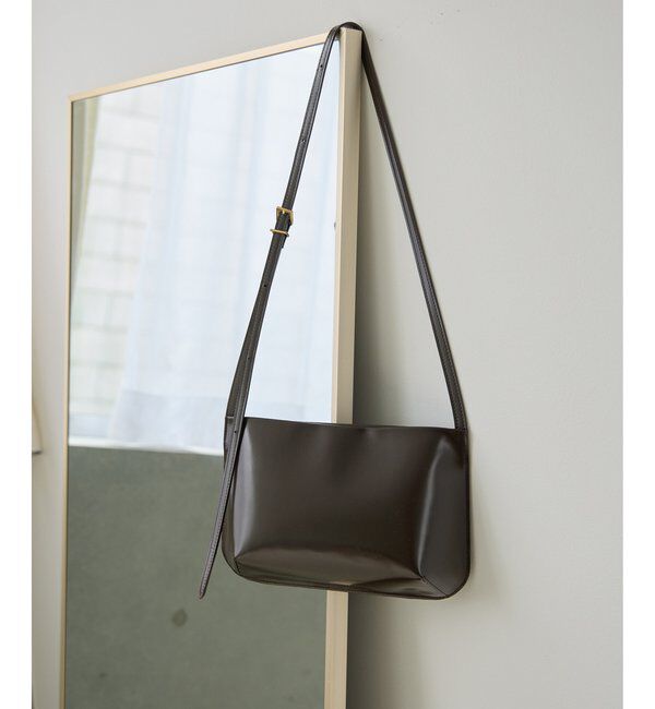 Hoaw.「【Hoaw.】ガラスレザーショルダー」|トートバッグ|ブラウン