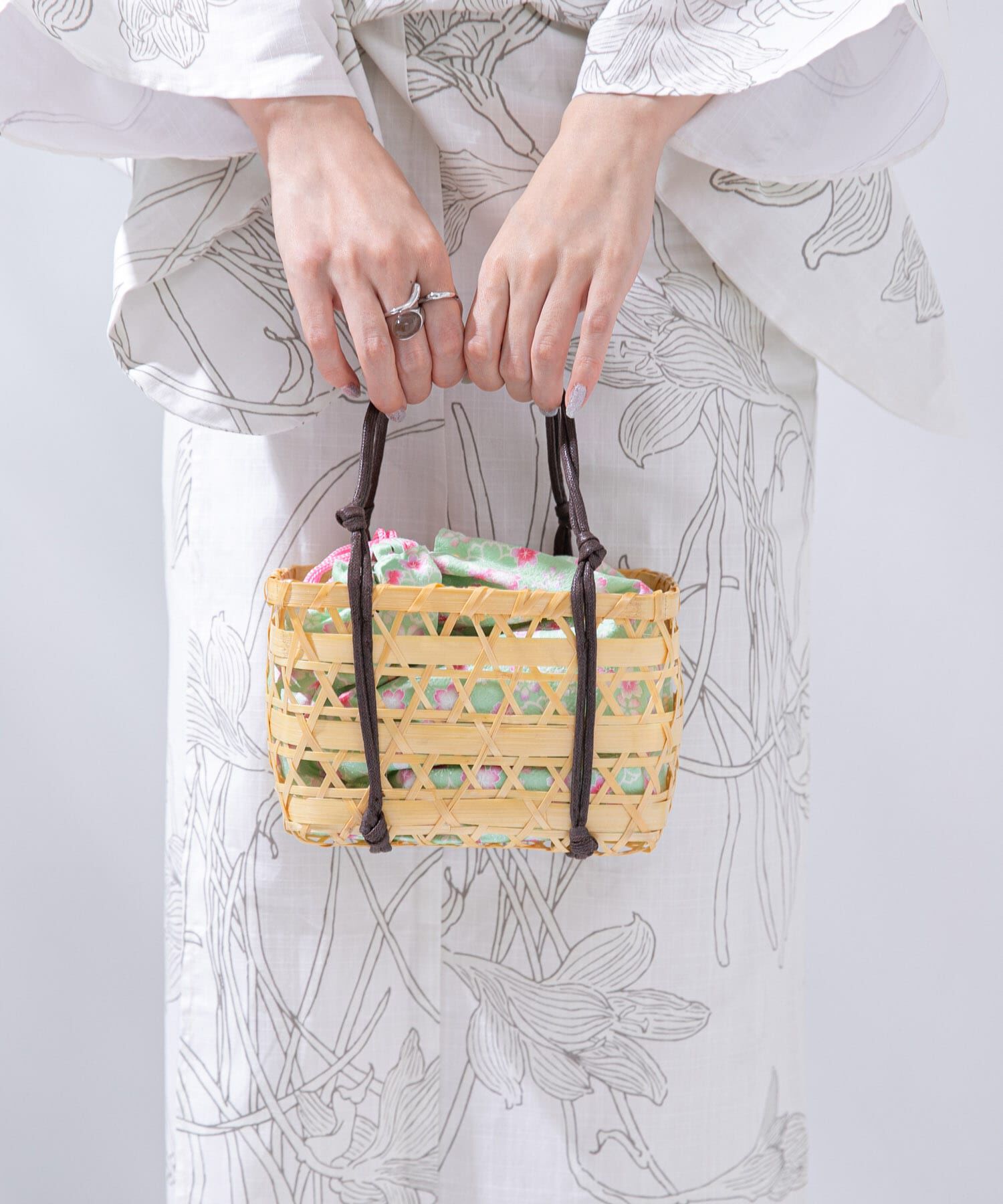 SENSE OF PLACE by URBAN RESEARCH「カゴキンチャクバッグ」|かごバッグ|ベージュ