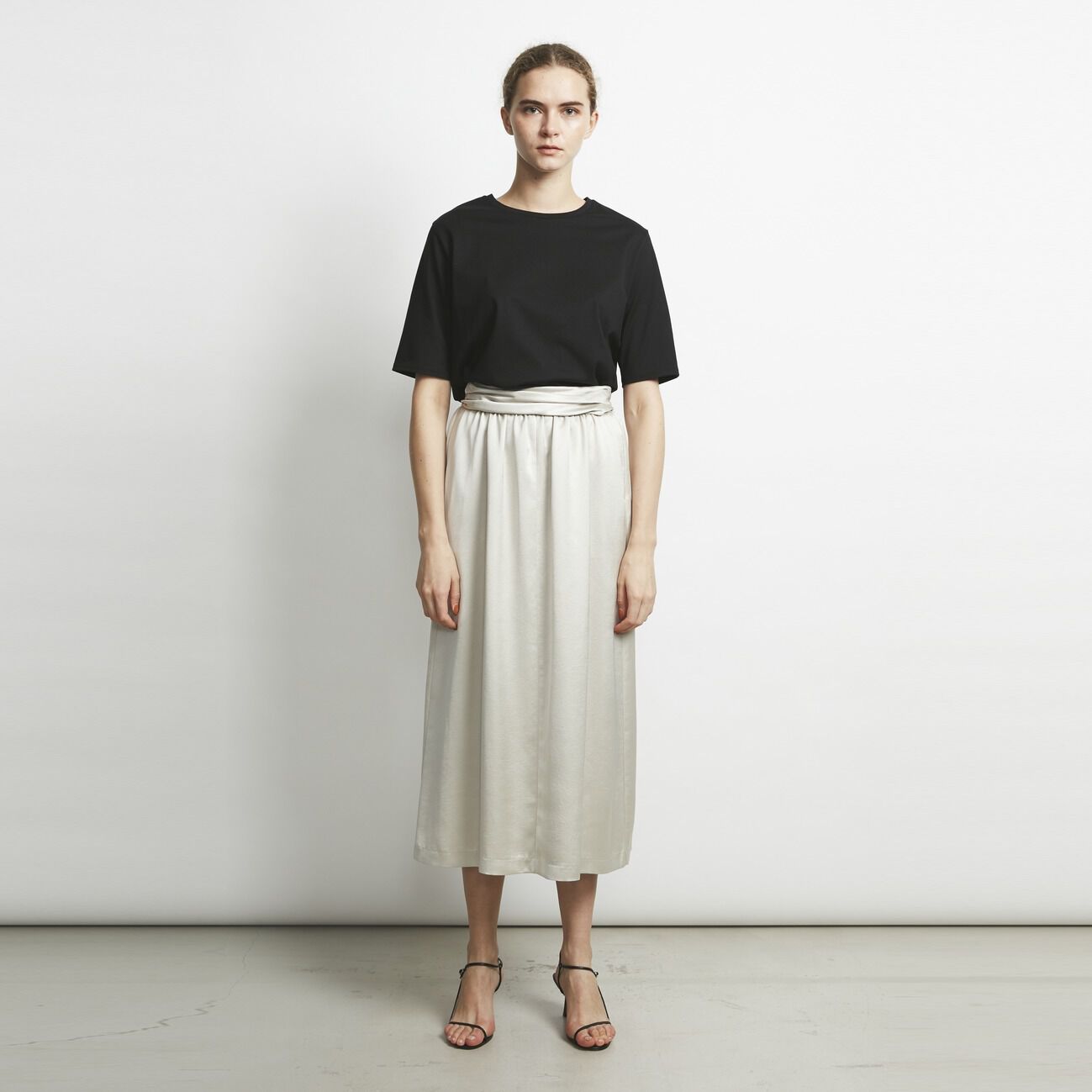 HELIOPOLE「HELIOPOLE KALINE SATIN SKIRT SOLID」|スカート|