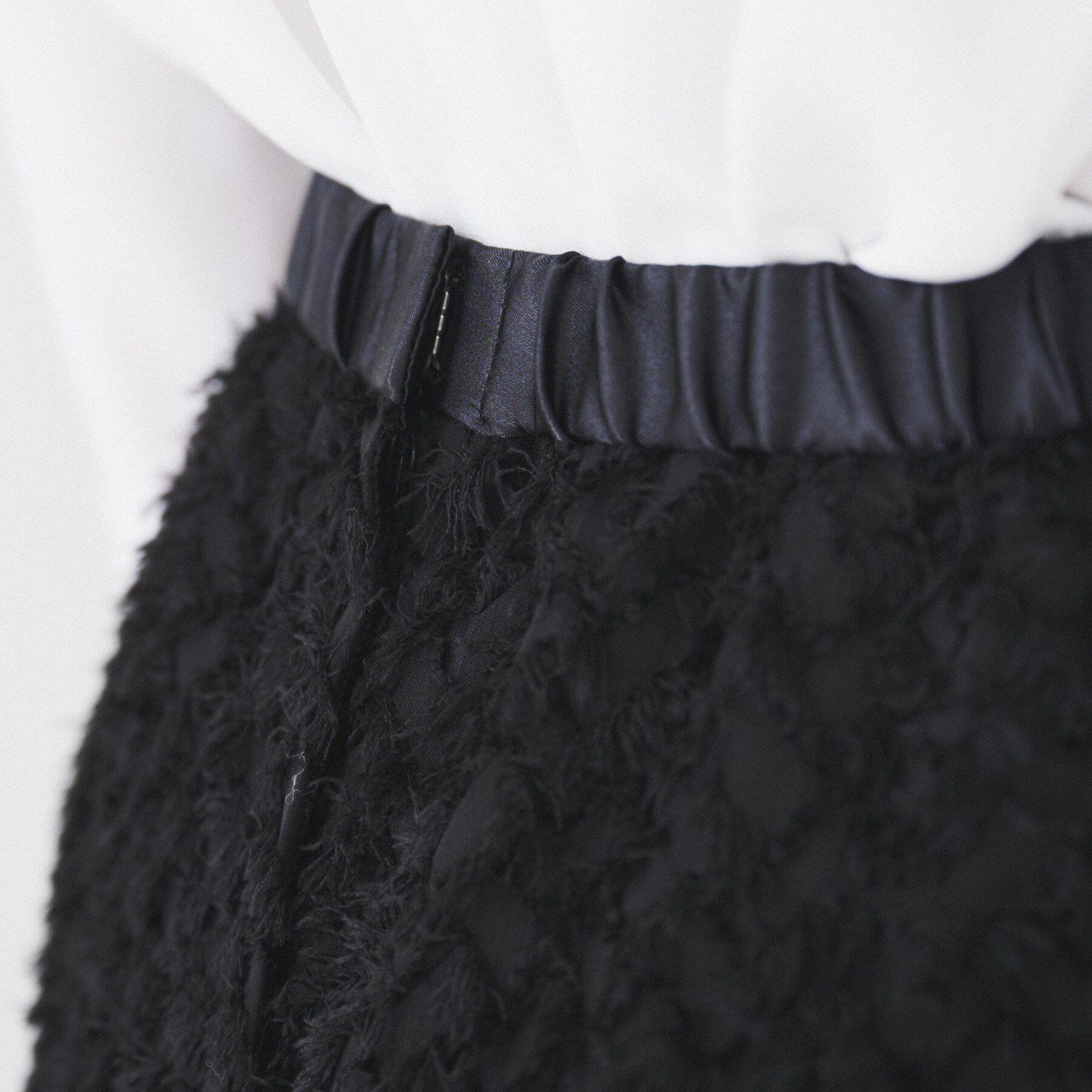 UNTITLED「【洗える/後ろウエストゴム】カットジャカード ナロースカート」|スカート|