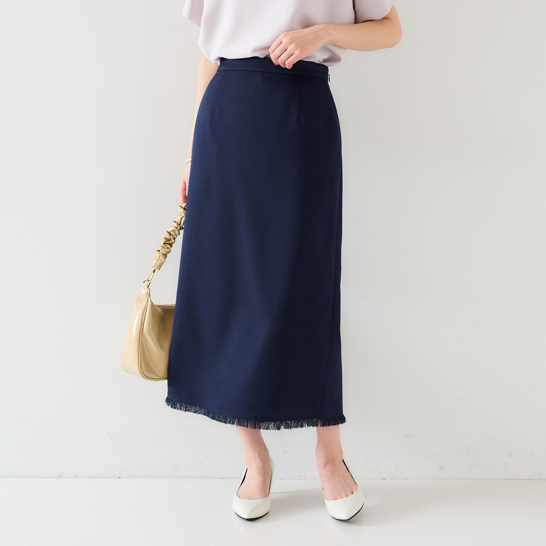 UNTITLED「【オンオフ/ストレッチ】裾フリンジナロースカート」|スカート|ネイビー(094)