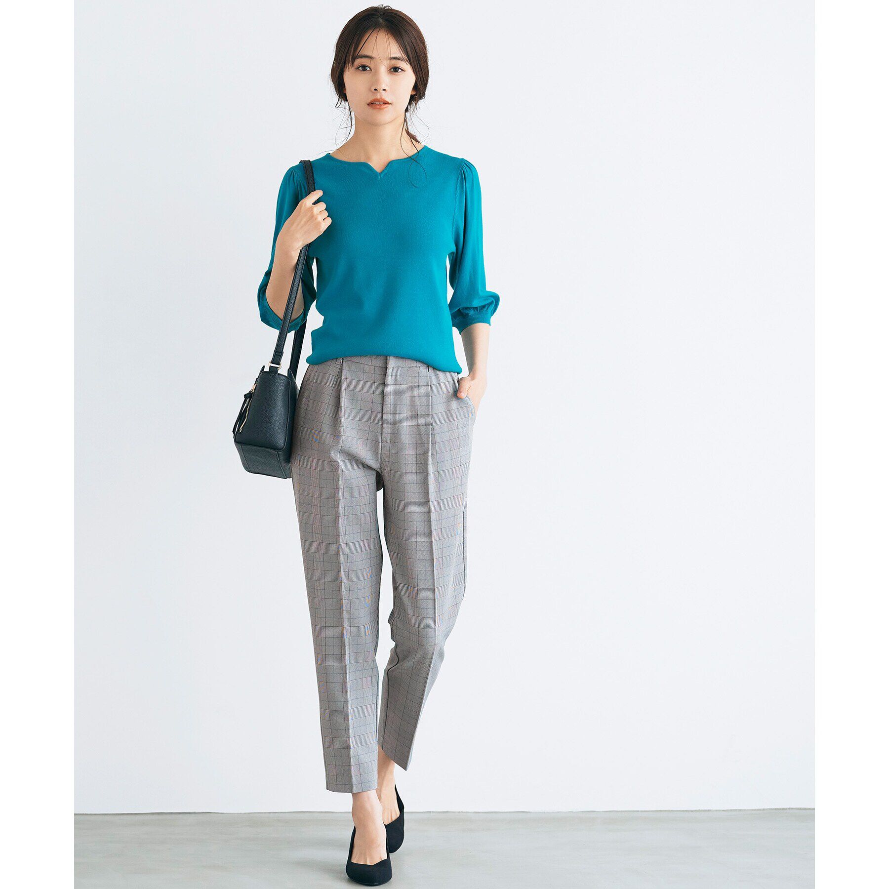 grove「【ふわっと心地よい足入れ】やわここち(R)Vカットパンプス」|パンプス|