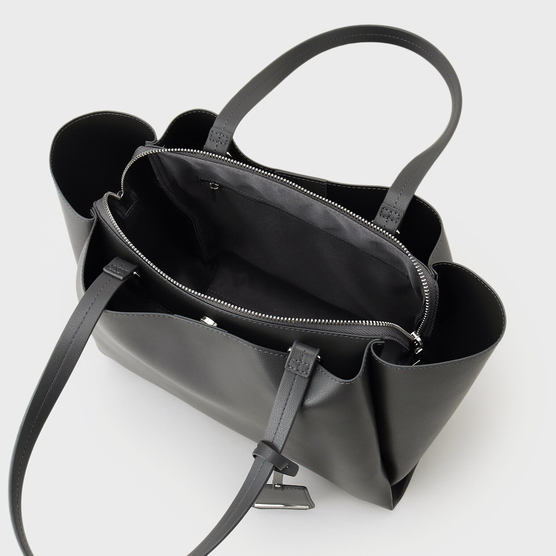 INDIVI「【合皮／A4収納可能】タックデザイン通勤バッグ」|トートバッグ|