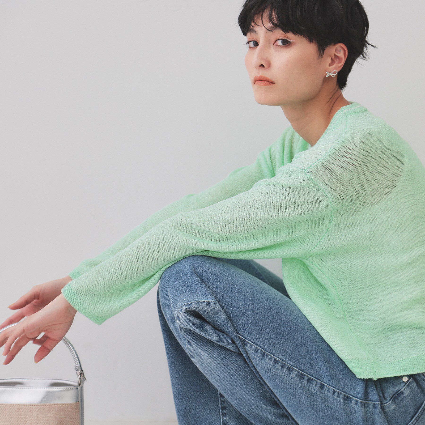 OPAQUE.CLIP「ラメライン配色使いリラクシーニット【洗濯機洗い可】」|ニット・セーター|ライトグリーン(52