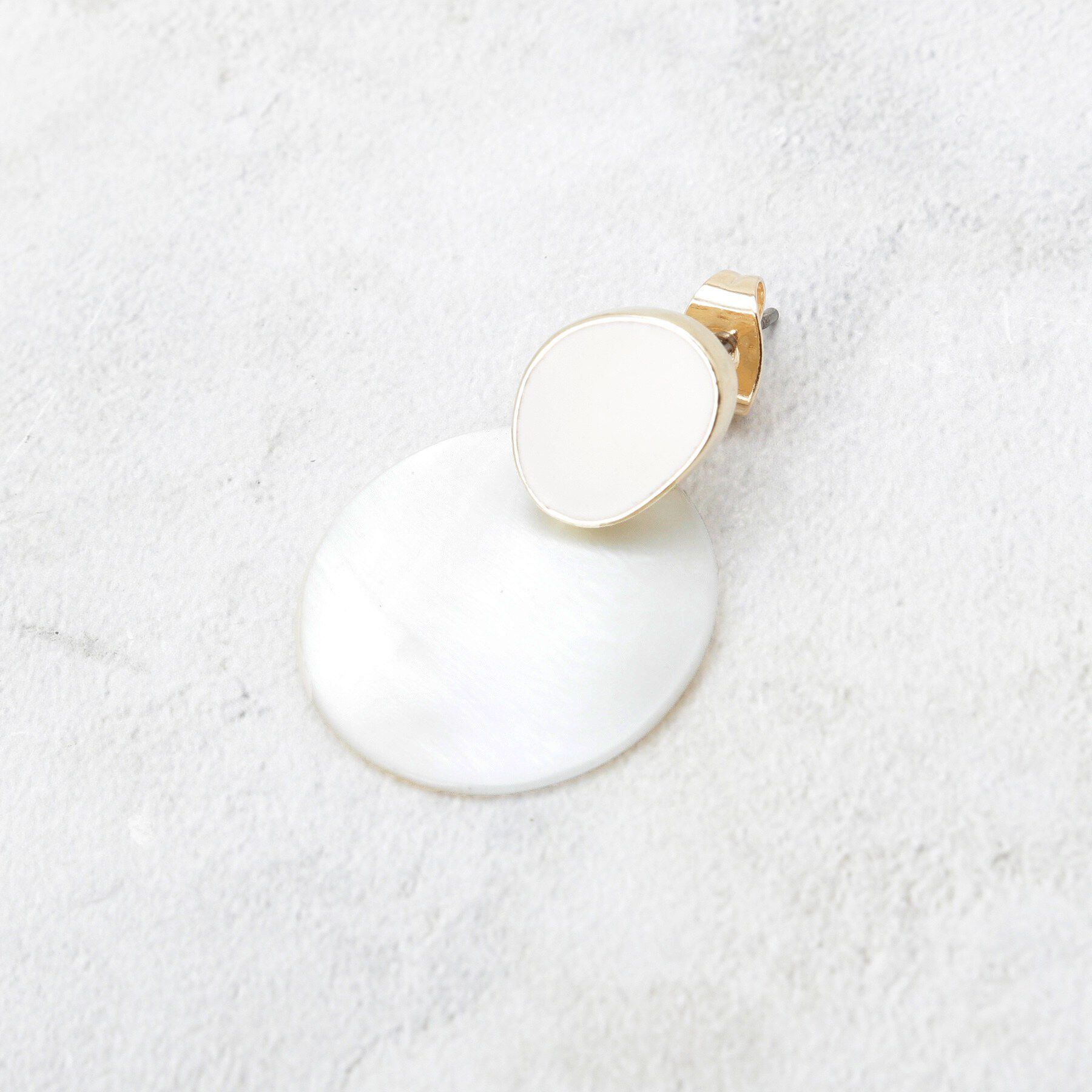 OPAQUE.CLIP「エポ&times;シェルピアス」|ピアス|