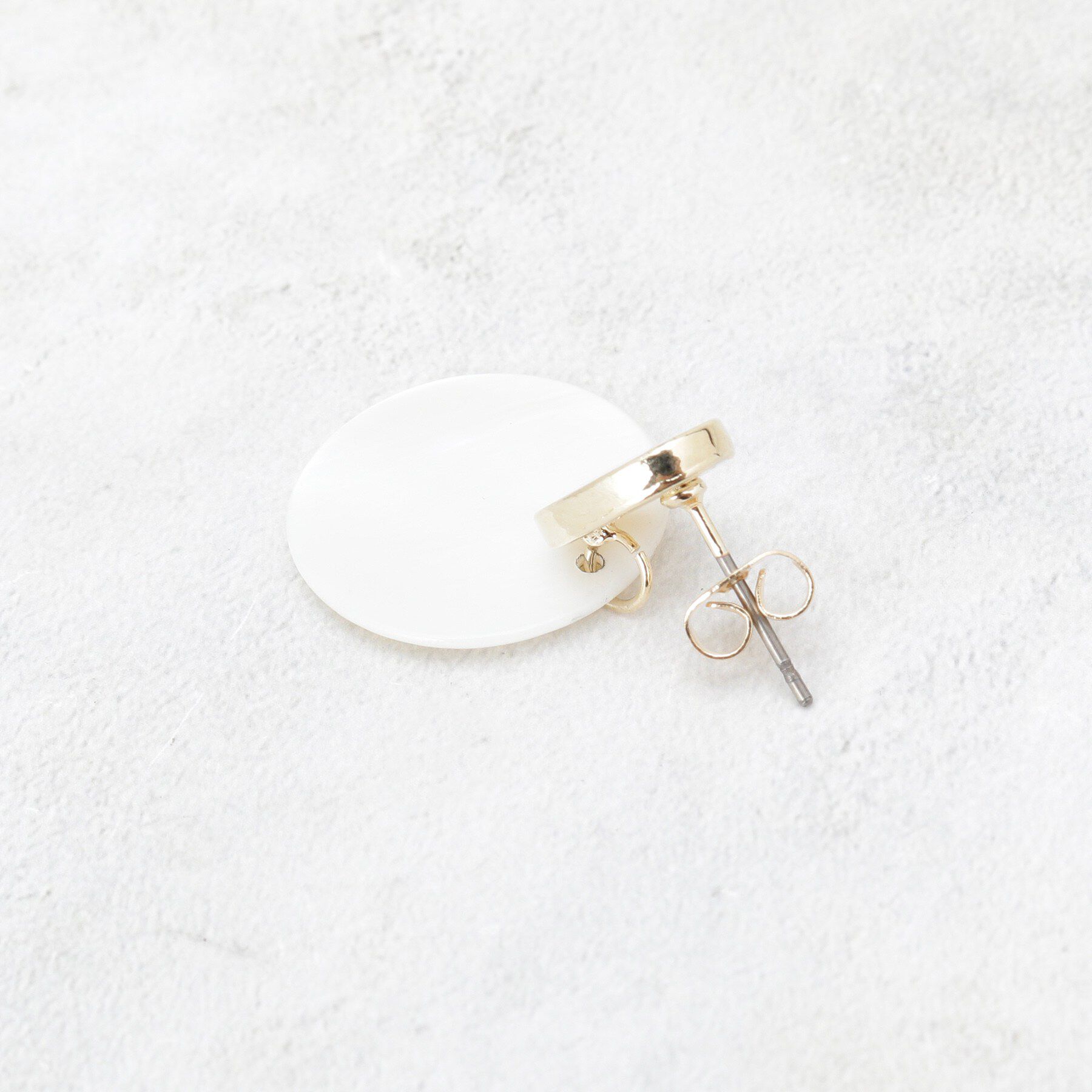 OPAQUE.CLIP「エポ&times;シェルピアス」|ピアス|