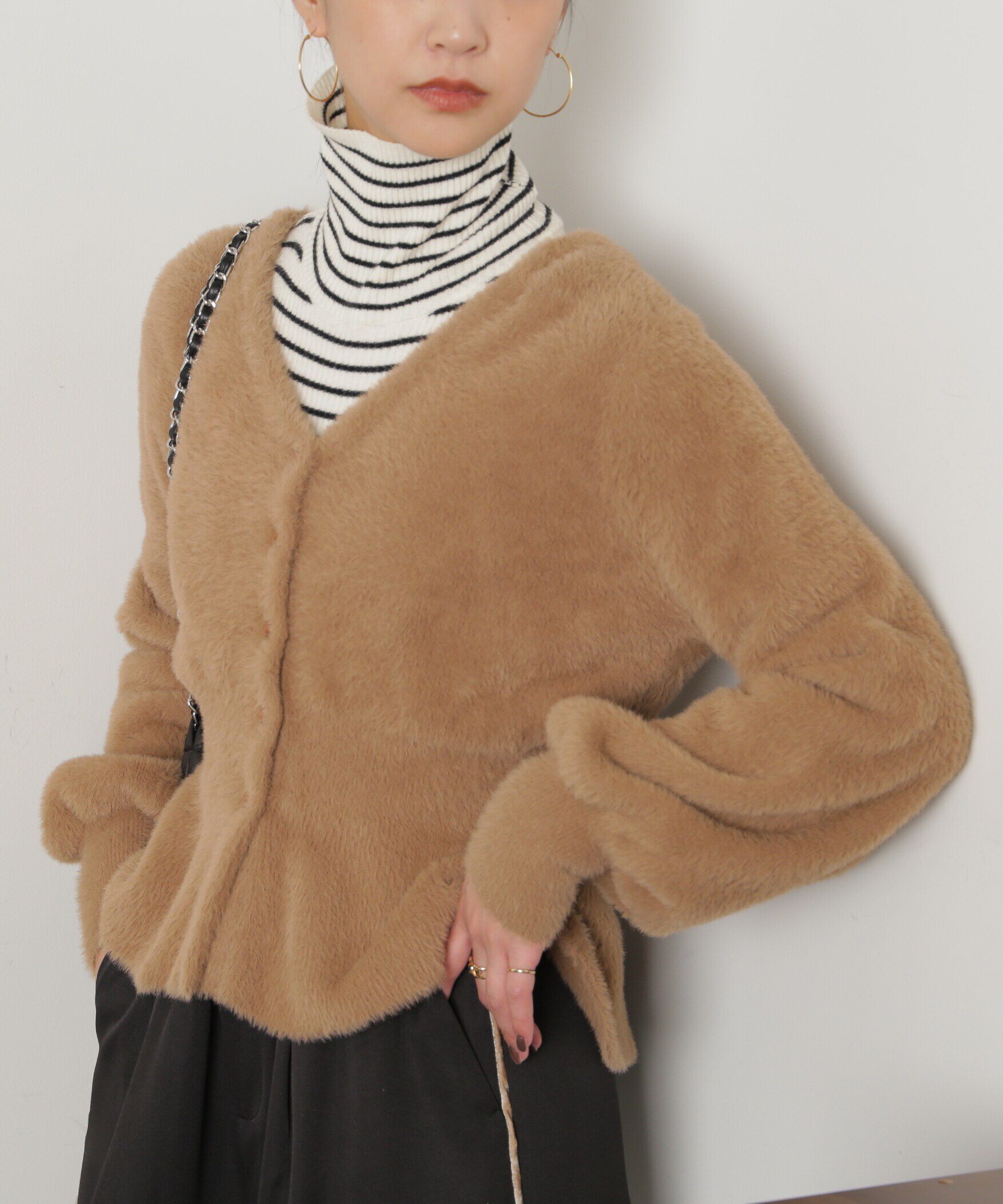  「ショートシャギーペプラムニットカーディガン」|ニット・セーター|