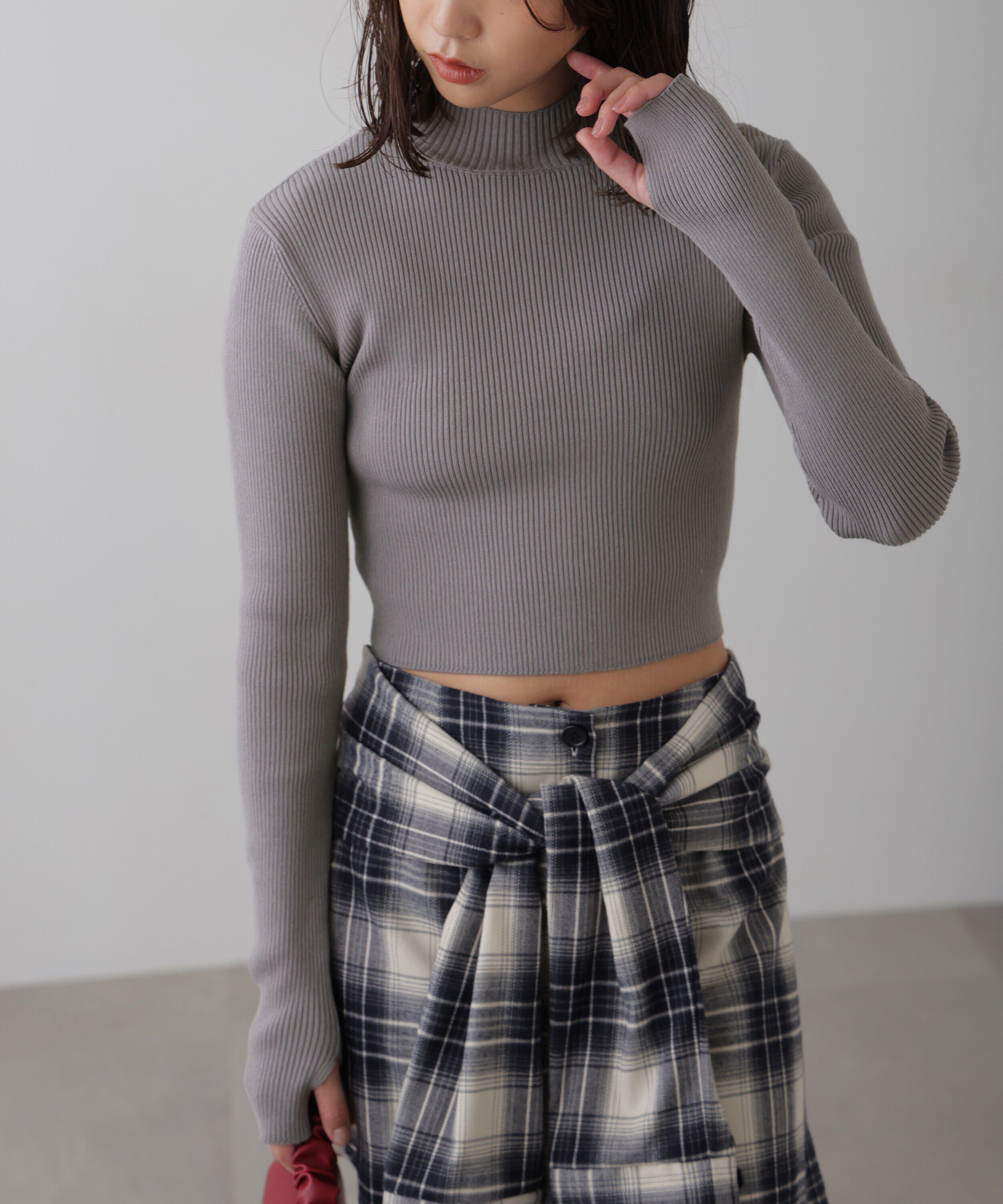  「〈洗える〉マシンウォッシャブルハイネックショート丈ニット」|ニット・セーター|グレー