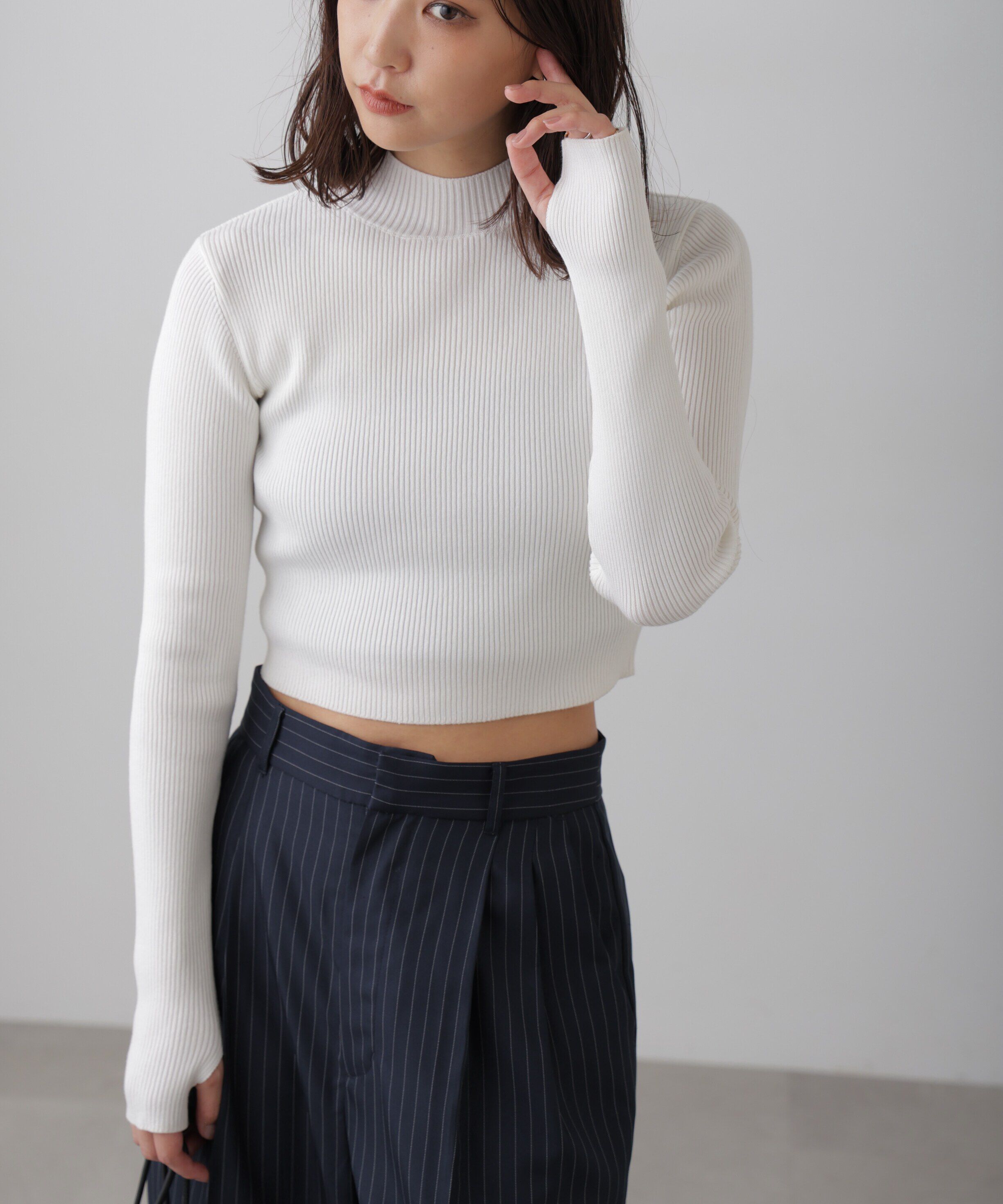  「〈洗える〉マシンウォッシャブルハイネックショート丈ニット」|ニット・セーター|