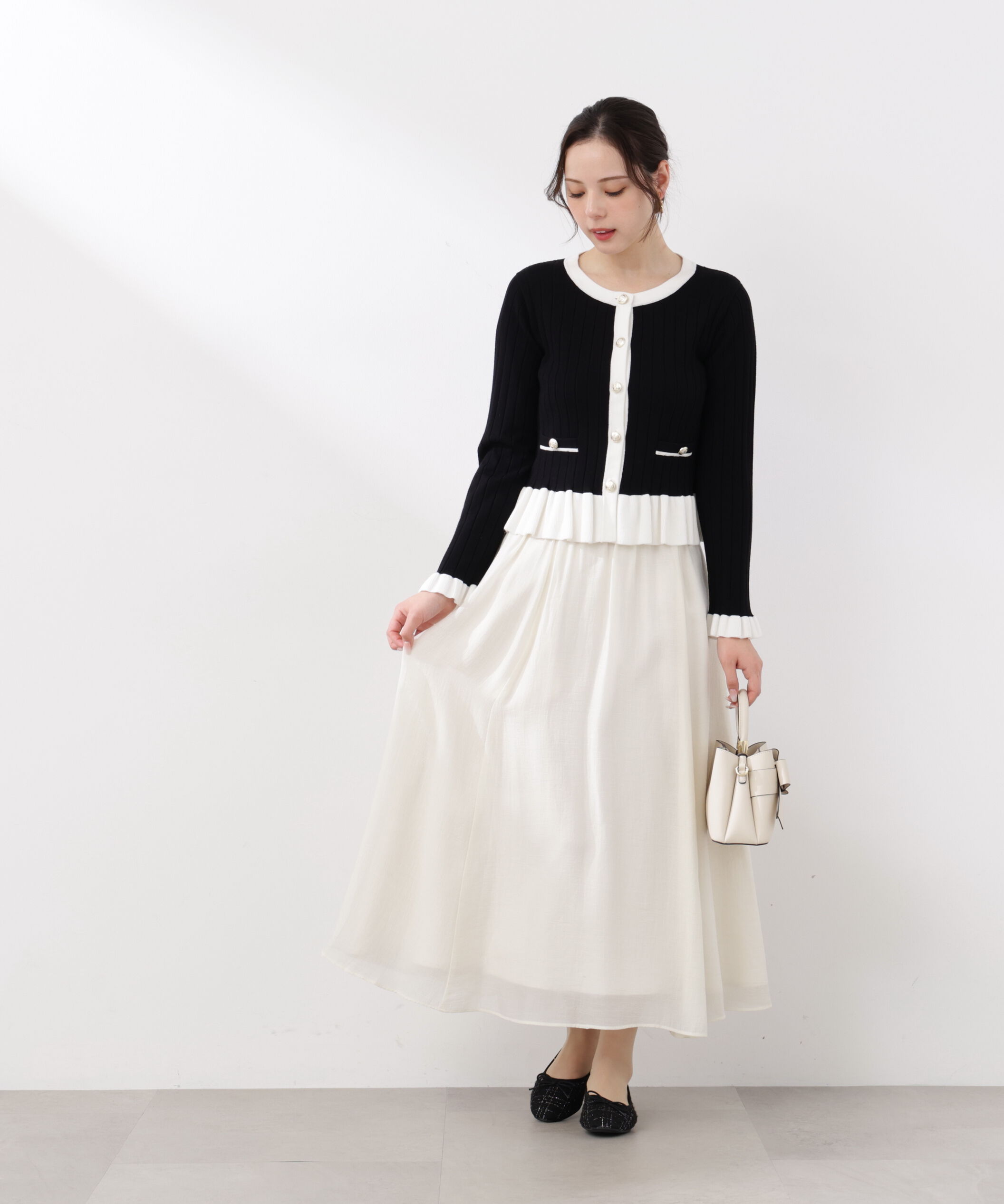 PROPORTION BODY DRESSING「ボタン付きペプラムニット26SS」|ニット・セーター|