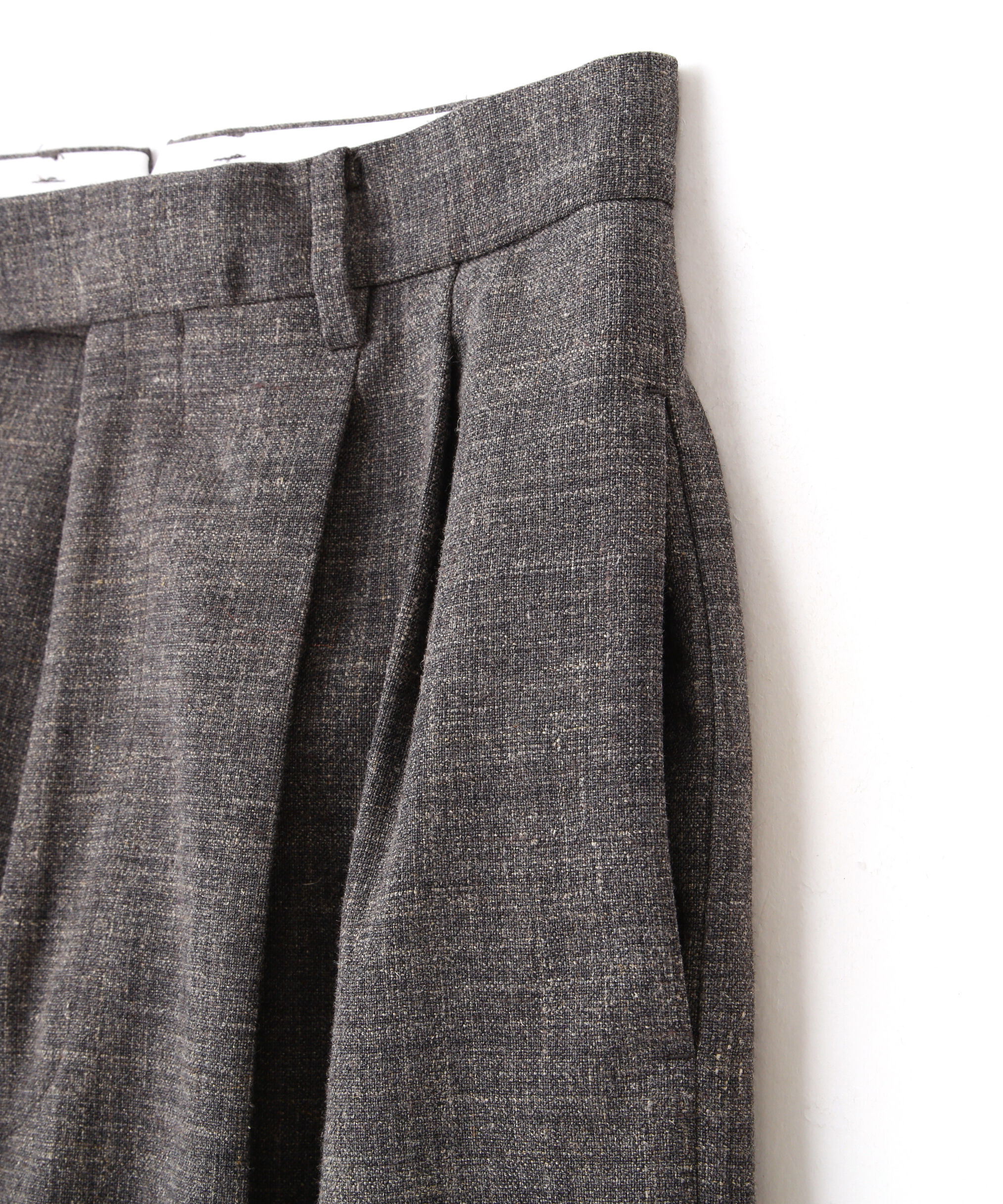 YLEVE 「YLEVE / WOOL LINEN TROUSERS」|その他|
