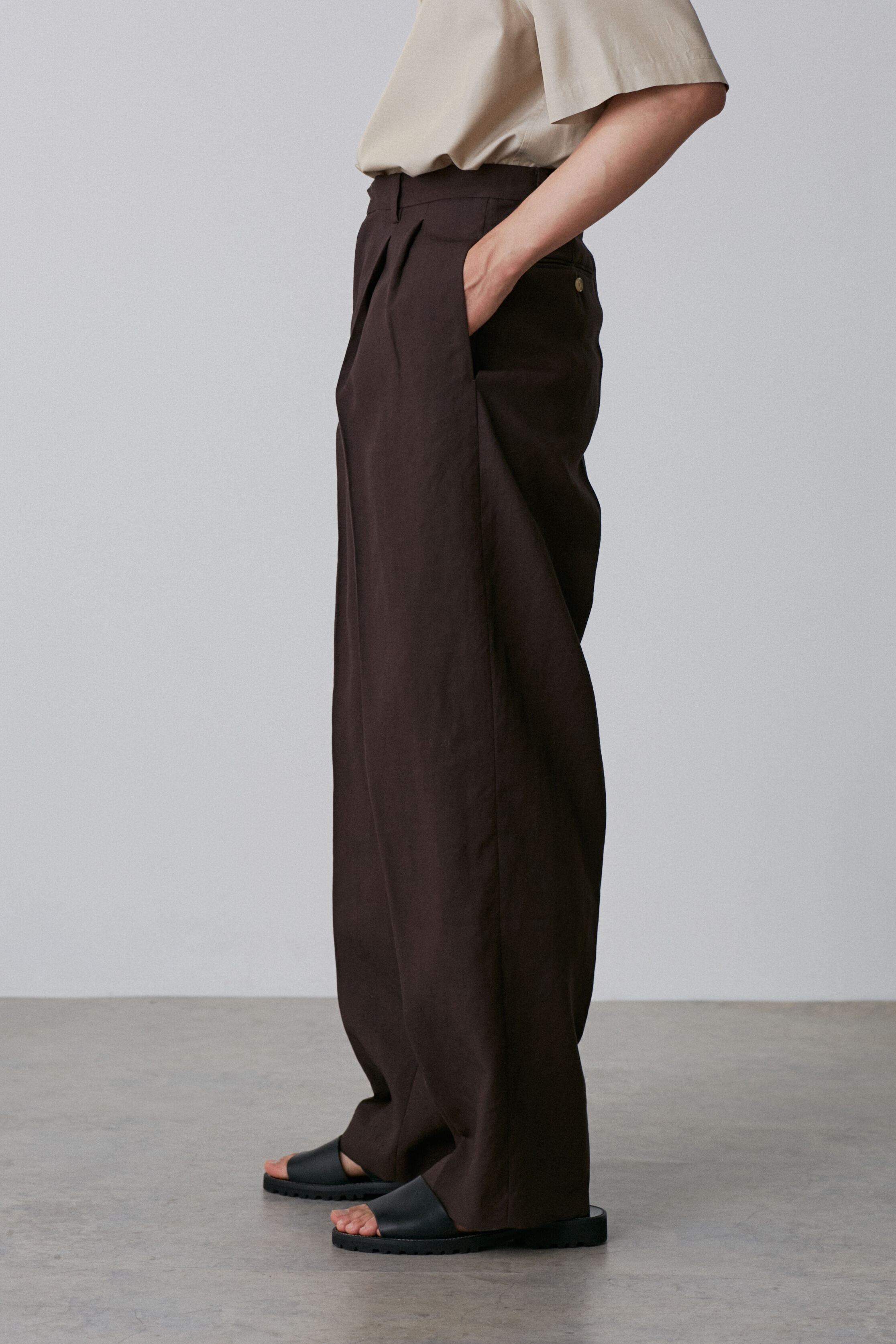 YLEVE 「YLEVE / TENCEL TROUSERS」|その他|