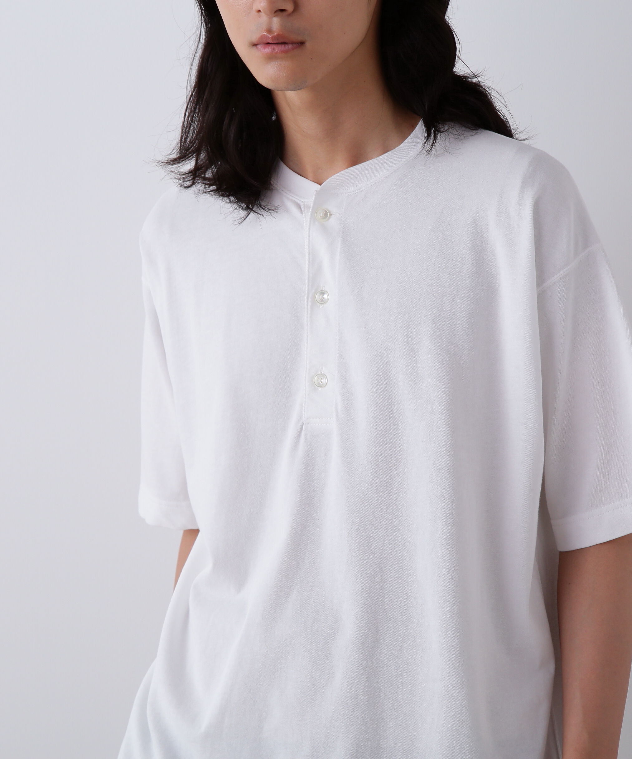 YLEVE 「YLEVE / COTTON HIGH-TWISTED JERSEY HENRY NECK T-SHIRT」|Tシャツ・カットソー|
