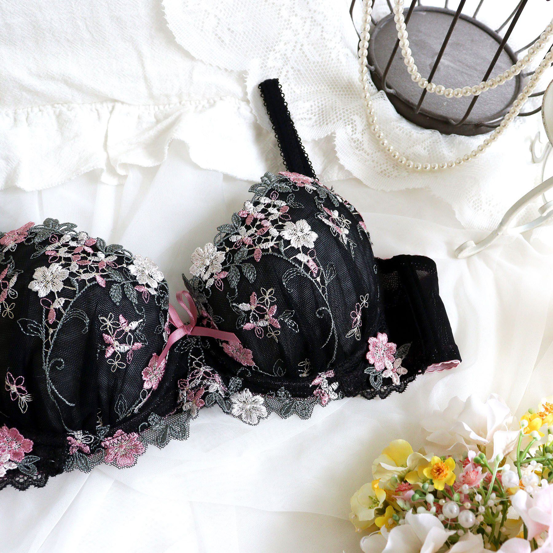 Risa Magli「ナヨン ブラジャー（B-D）＜サイドシェイプ＞」|インナー|