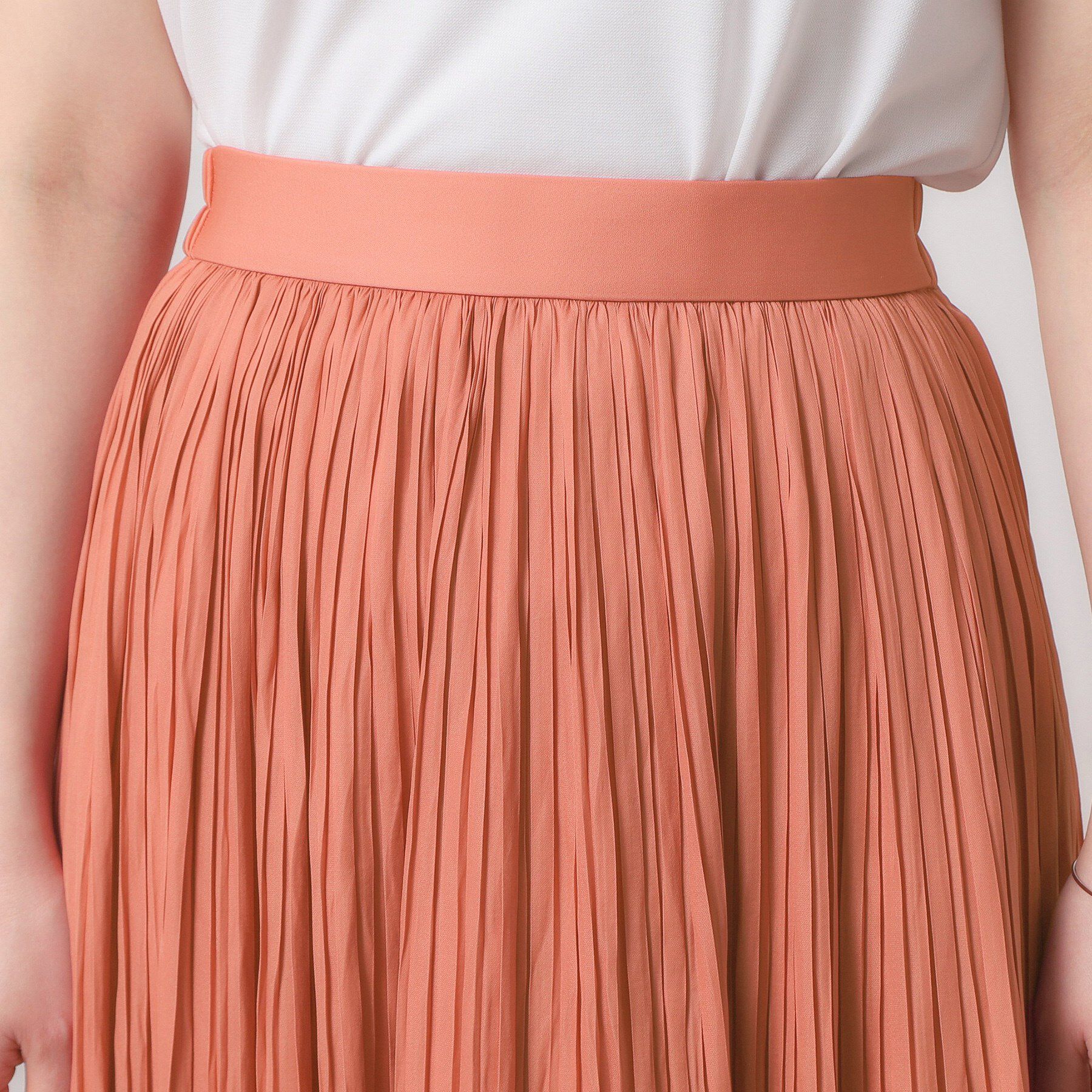 ITS&rsquo;DEMO「【手洗い可／ウエストゴム】サテンプリーツスカート」|スカート|