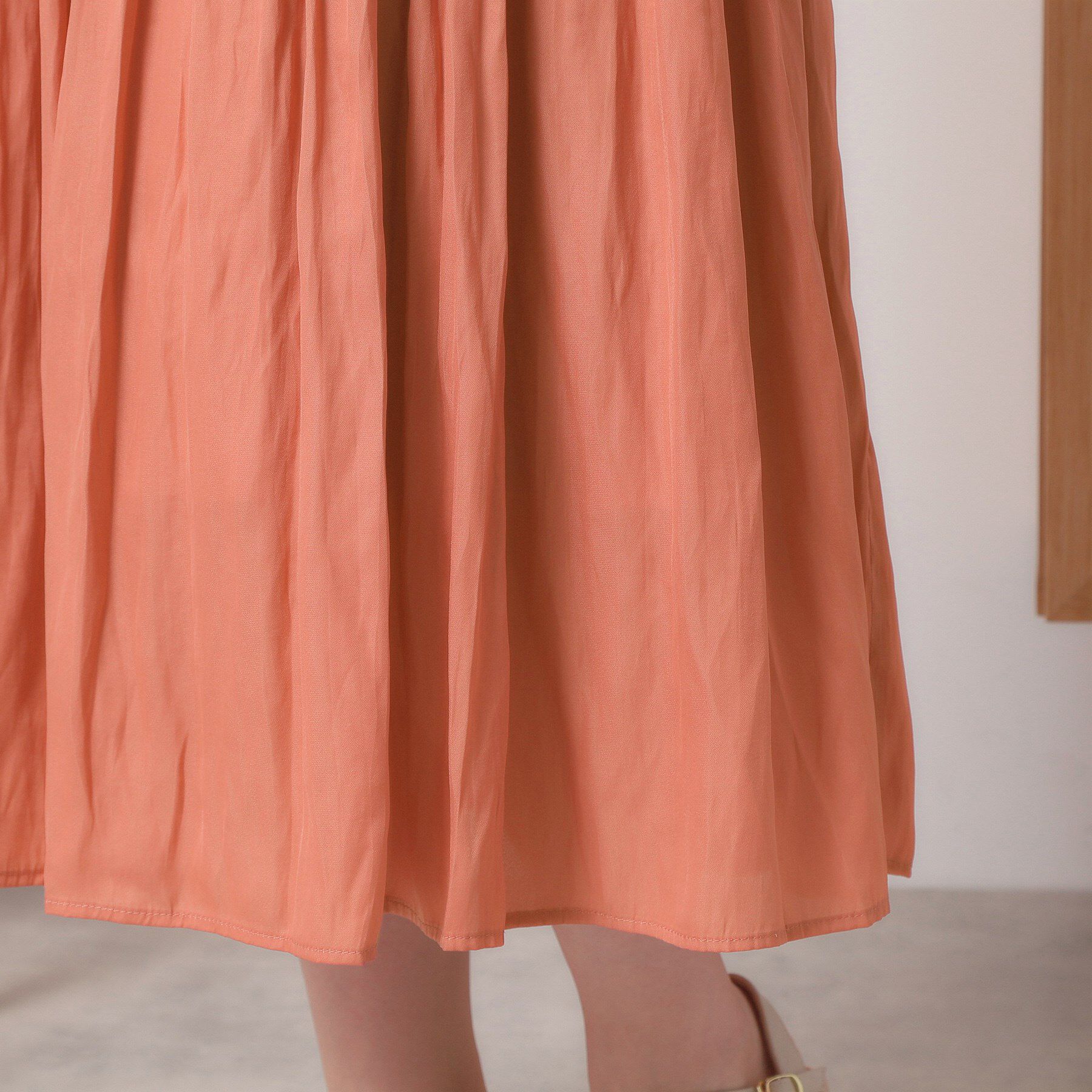 ITS&rsquo;DEMO「【手洗い可／ウエストゴム】サテンプリーツスカート」|スカート|