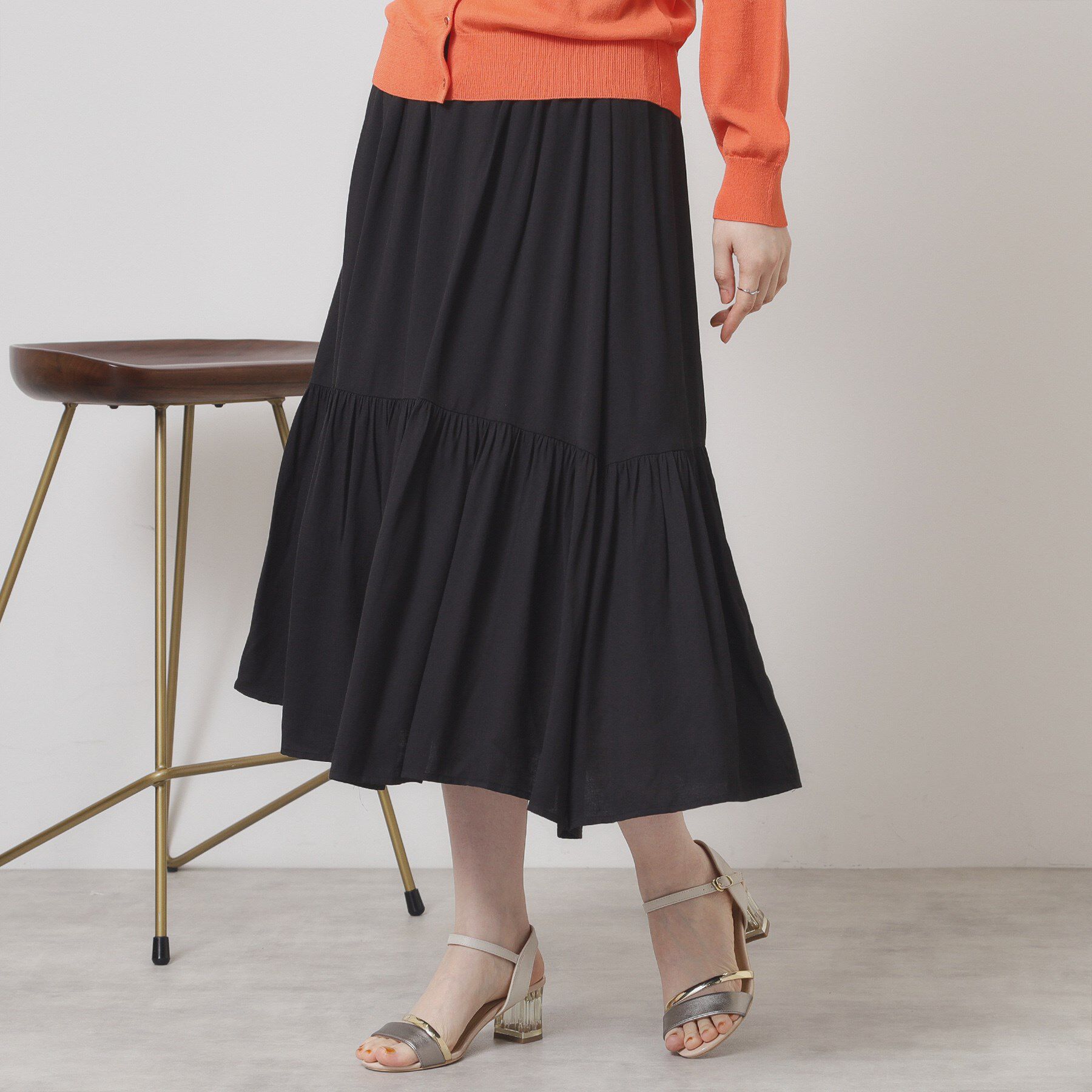 ITS&rsquo;DEMO「【ウエストゴム／手洗い可】強撚スラブスカート」|スカート|ブラック(019)