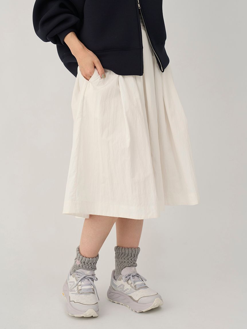 emmi atelier「ナイロンミディスカート」|スカート|