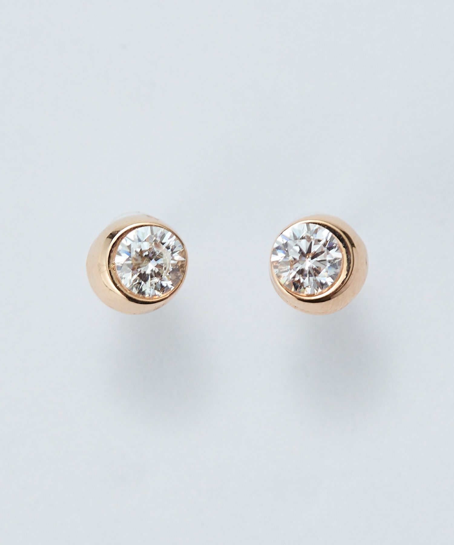 Phoebe「【金属アレルギー対応】ムーンライトビジューセラミックピアス　シャンパンゴールド」|ピアス|シャンパンゴールド