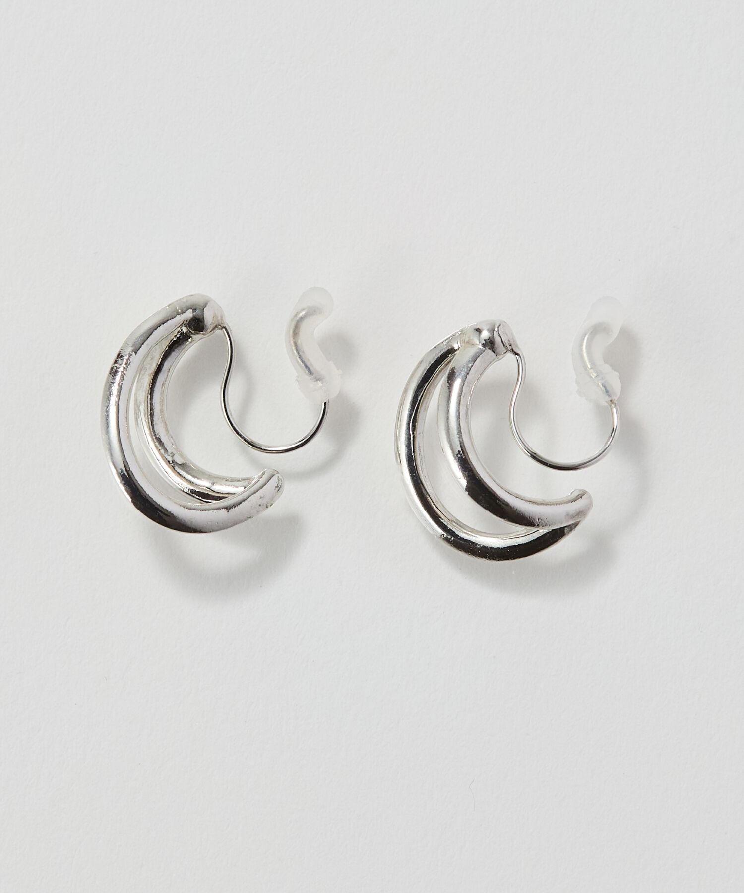 Phoebe「【痛くないシリーズ/アレルギー対応】ベーシックダブルフープライトフィットイヤリング　シルバー」|イヤリング|